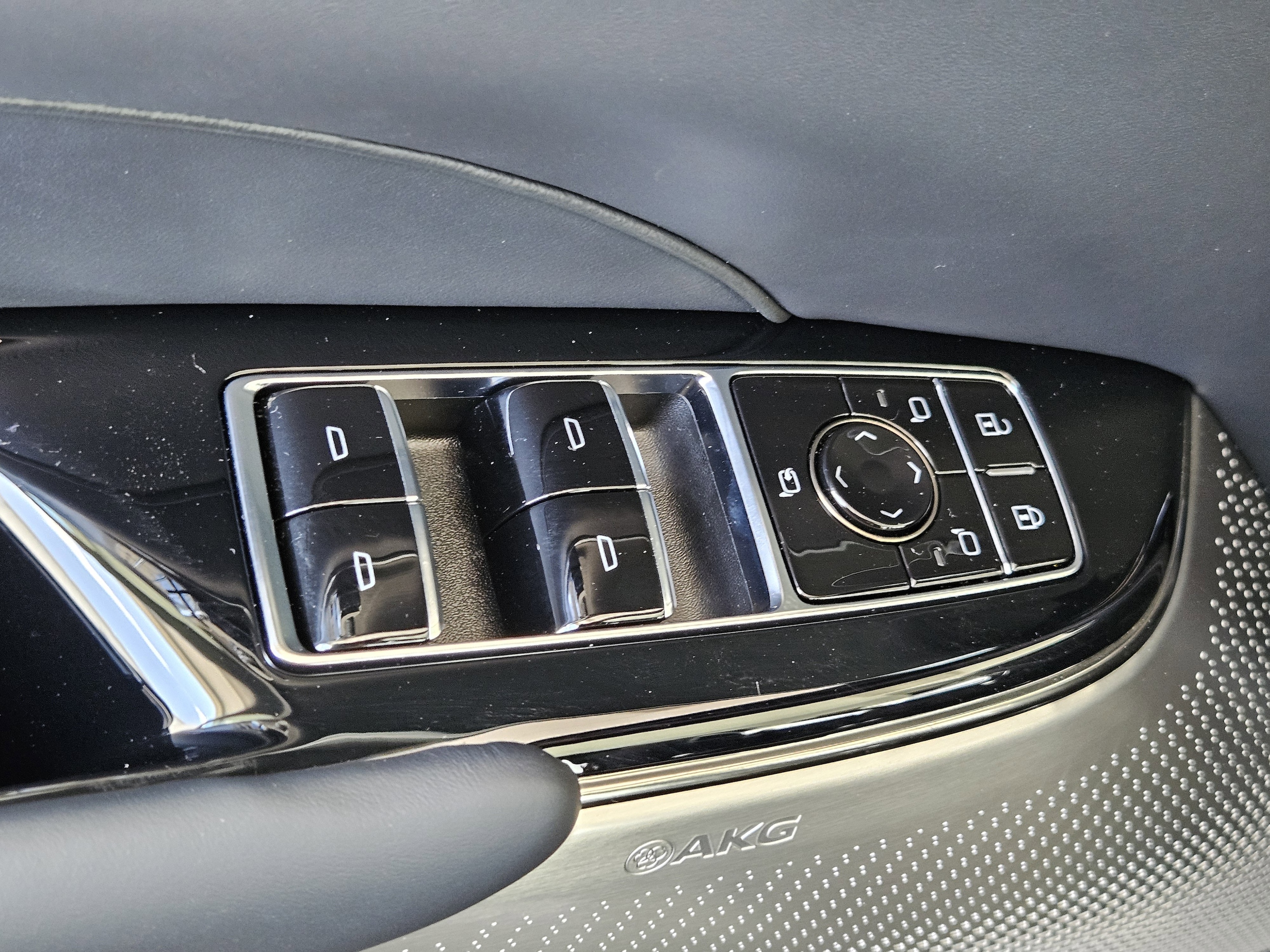 2026 Cadillac LYRIQ V Premium - Photo 21