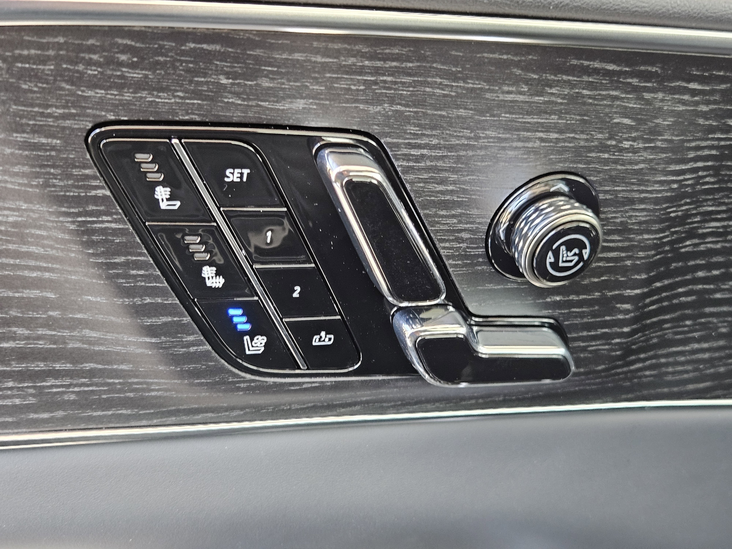 2026 Cadillac LYRIQ V Premium - Photo 20