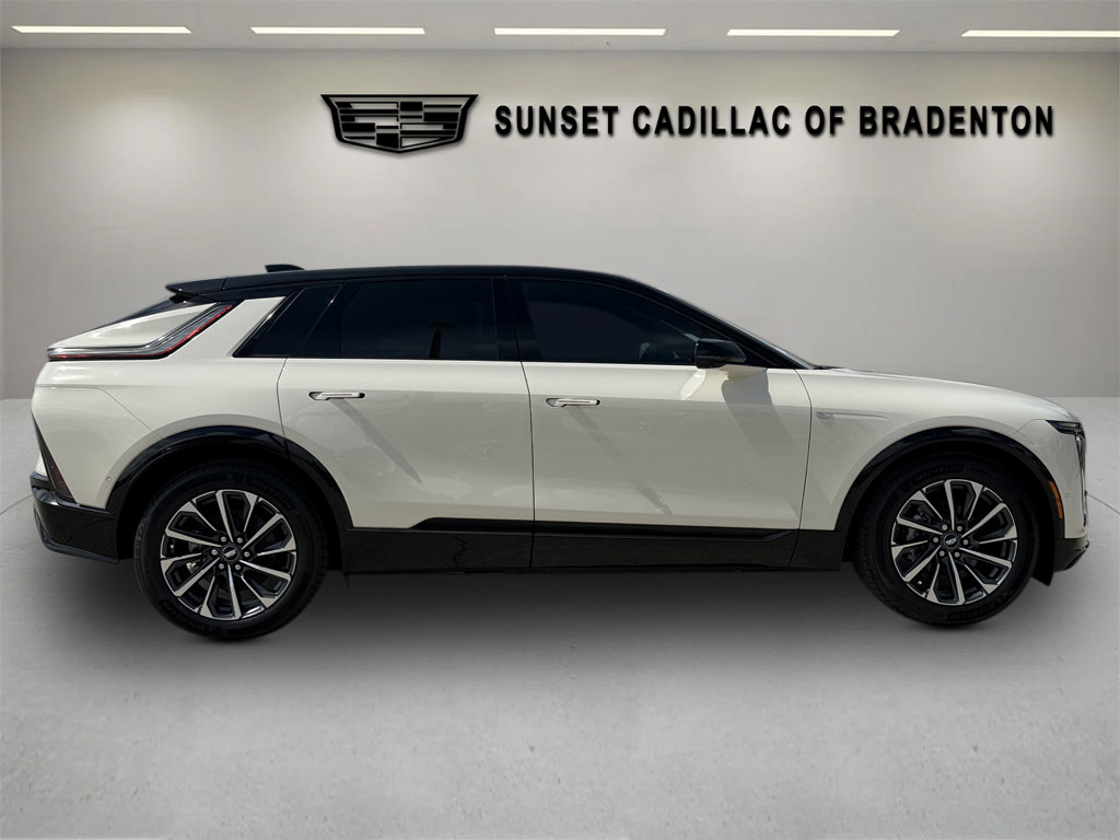 New 2027 CADILLAC LYRIQ Sport SUV