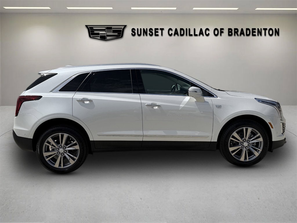 New 2026 CADILLAC XT5 Premium Luxury SUV