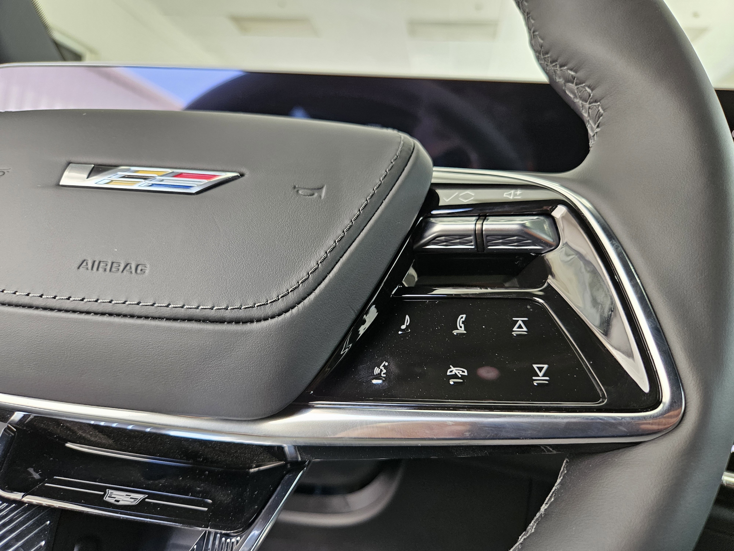 2026 Cadillac LYRIQ V Premium - Photo 32