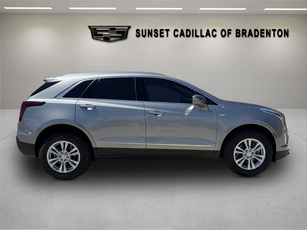 New 2026 CADILLAC XT5 Luxury SUV