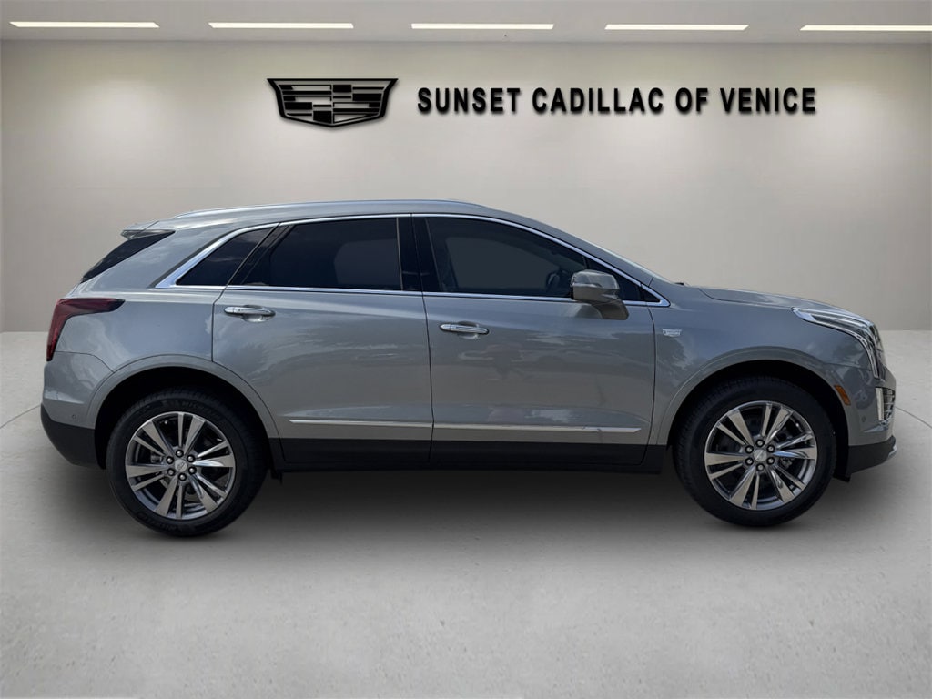 New 2026 CADILLAC XT5 Premium Luxury SUV