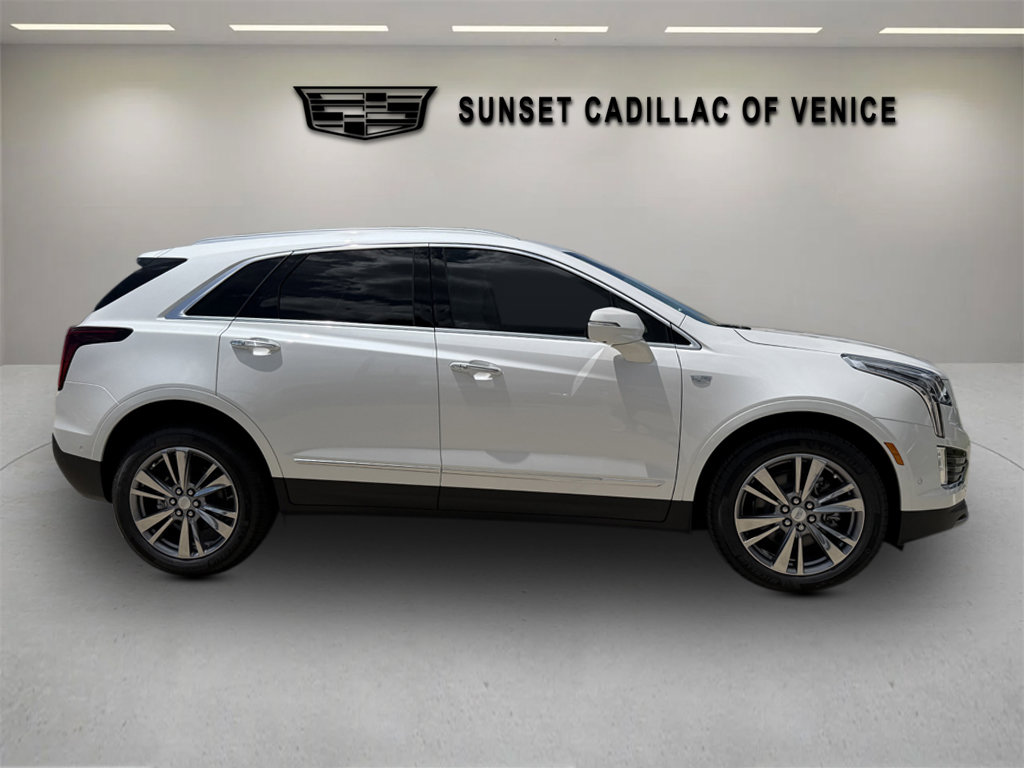 New 2026 CADILLAC XT5 Premium Luxury SUV
