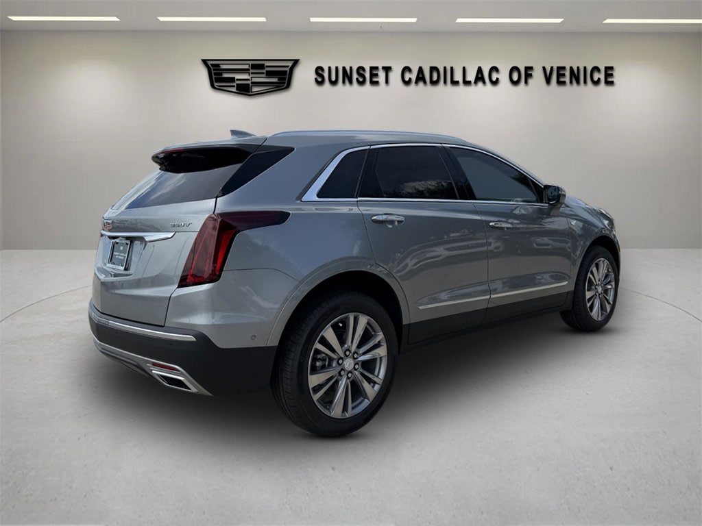 New 2026 CADILLAC XT5 Premium Luxury SUV