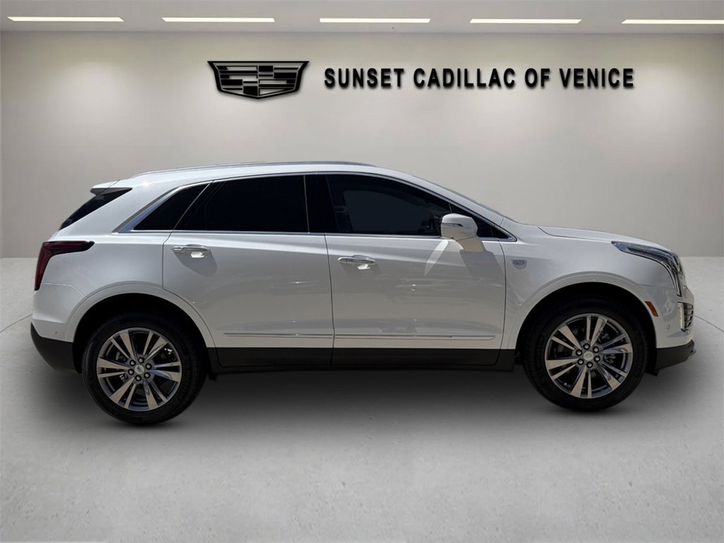 New 2026 CADILLAC XT5 Premium Luxury SUV