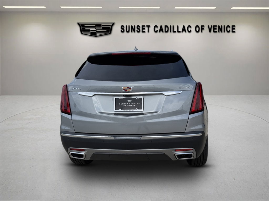 New 2026 CADILLAC XT5 Premium Luxury SUV