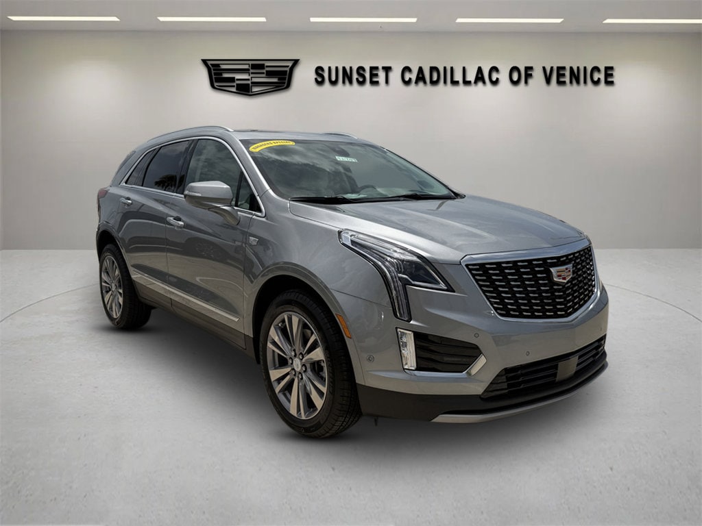 New 2026 CADILLAC XT5 Premium Luxury SUV