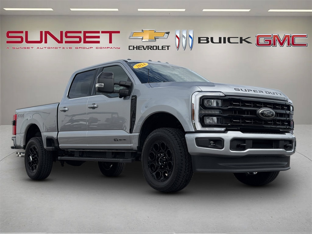 Used 2024 Ford F-350 Lariat Truck