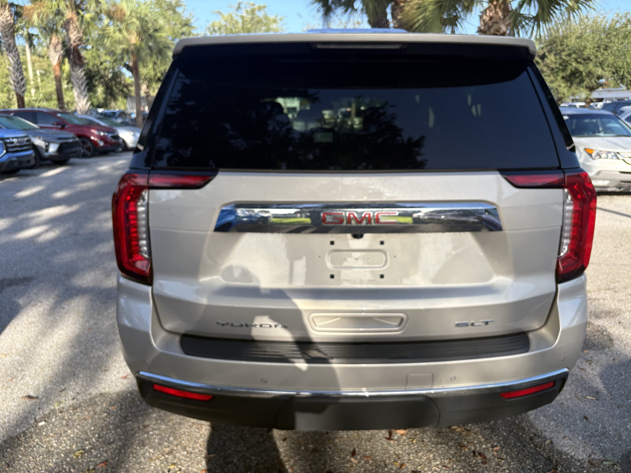 2023 GMC Yukon XL SLT - Photo 6