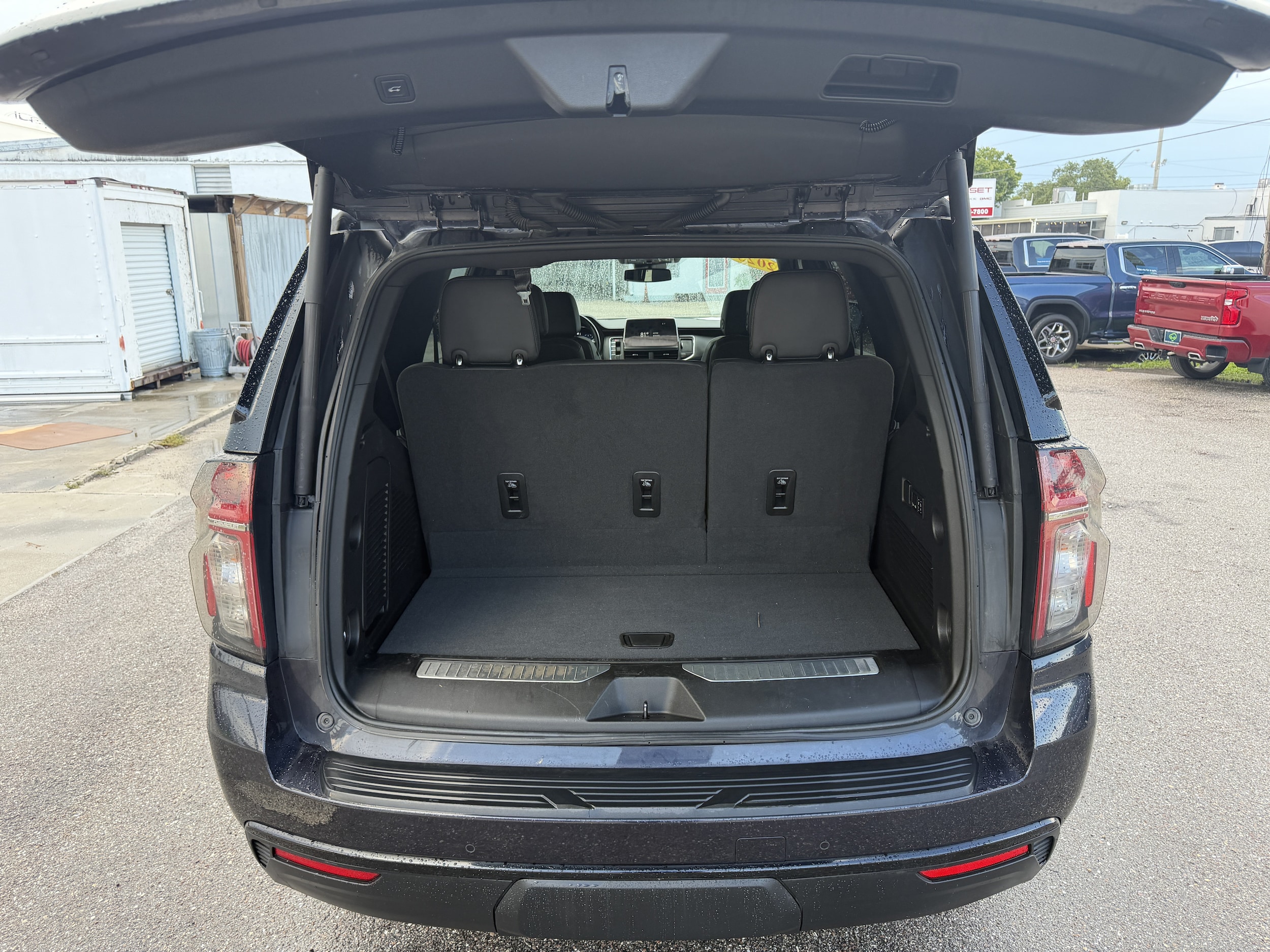 2023 Chevrolet Tahoe Z71 - Photo 12