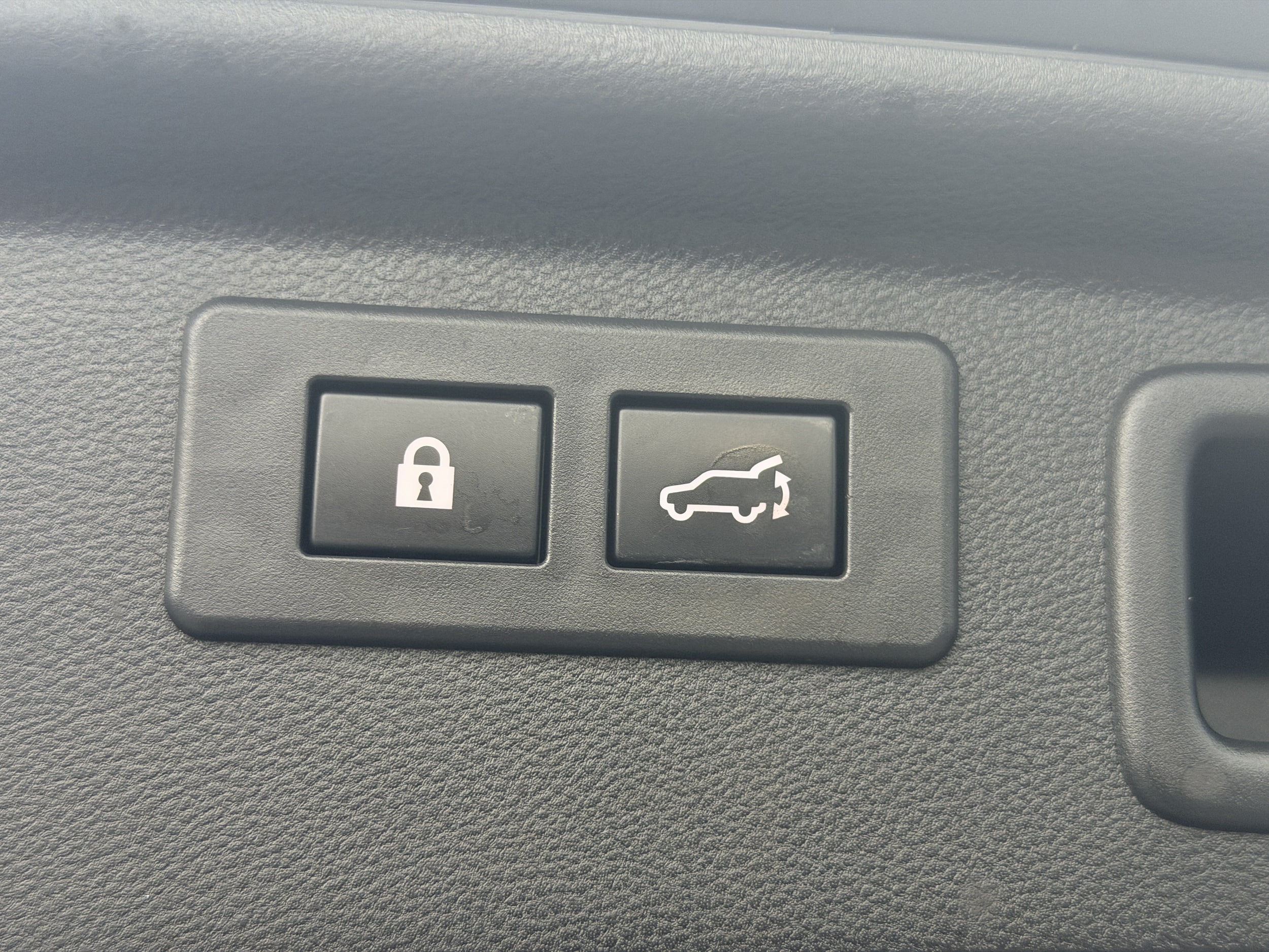 2022 Subaru Forester Limited - Photo 13