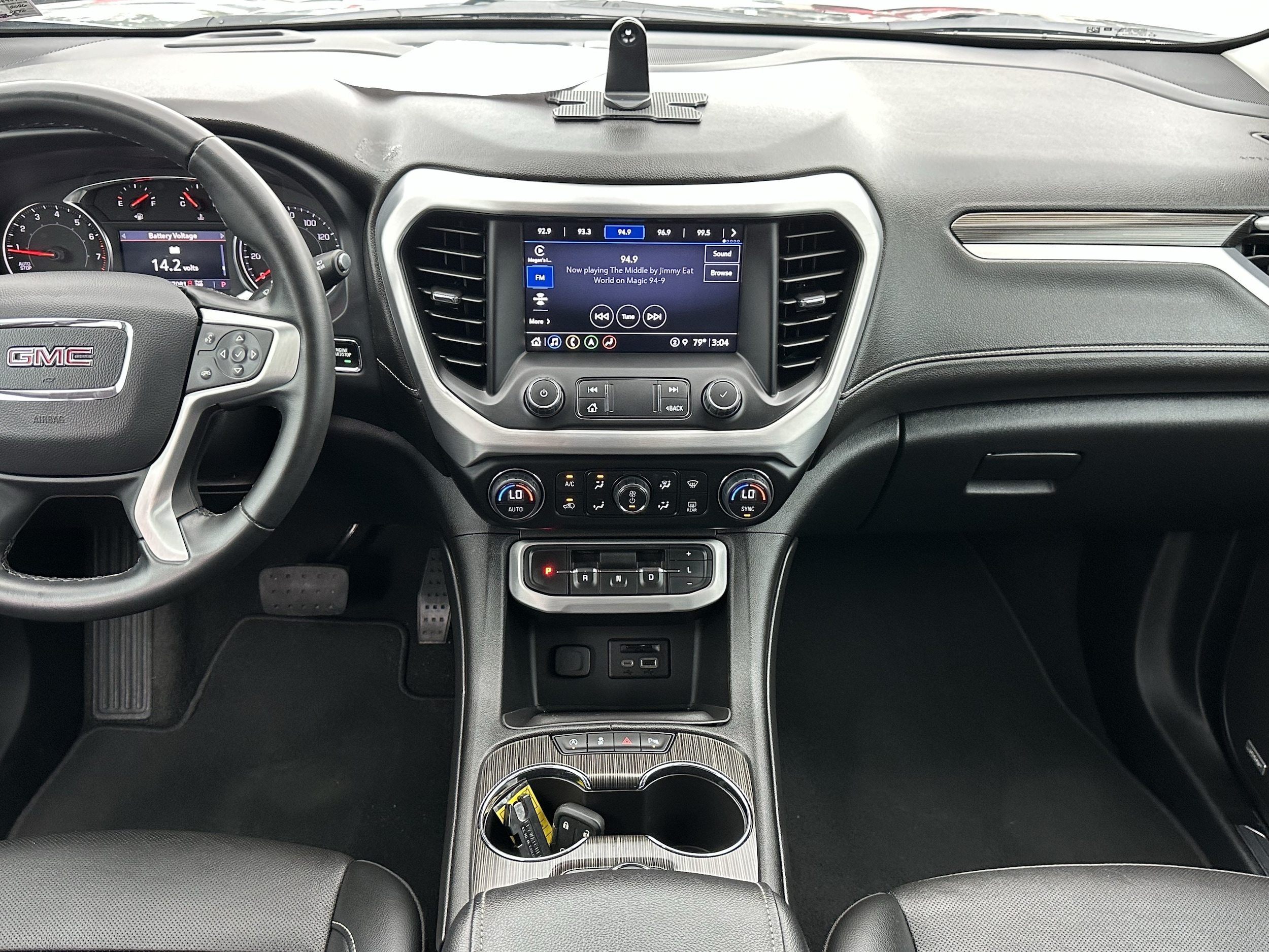 2023 GMC Acadia SLT - Photo 14