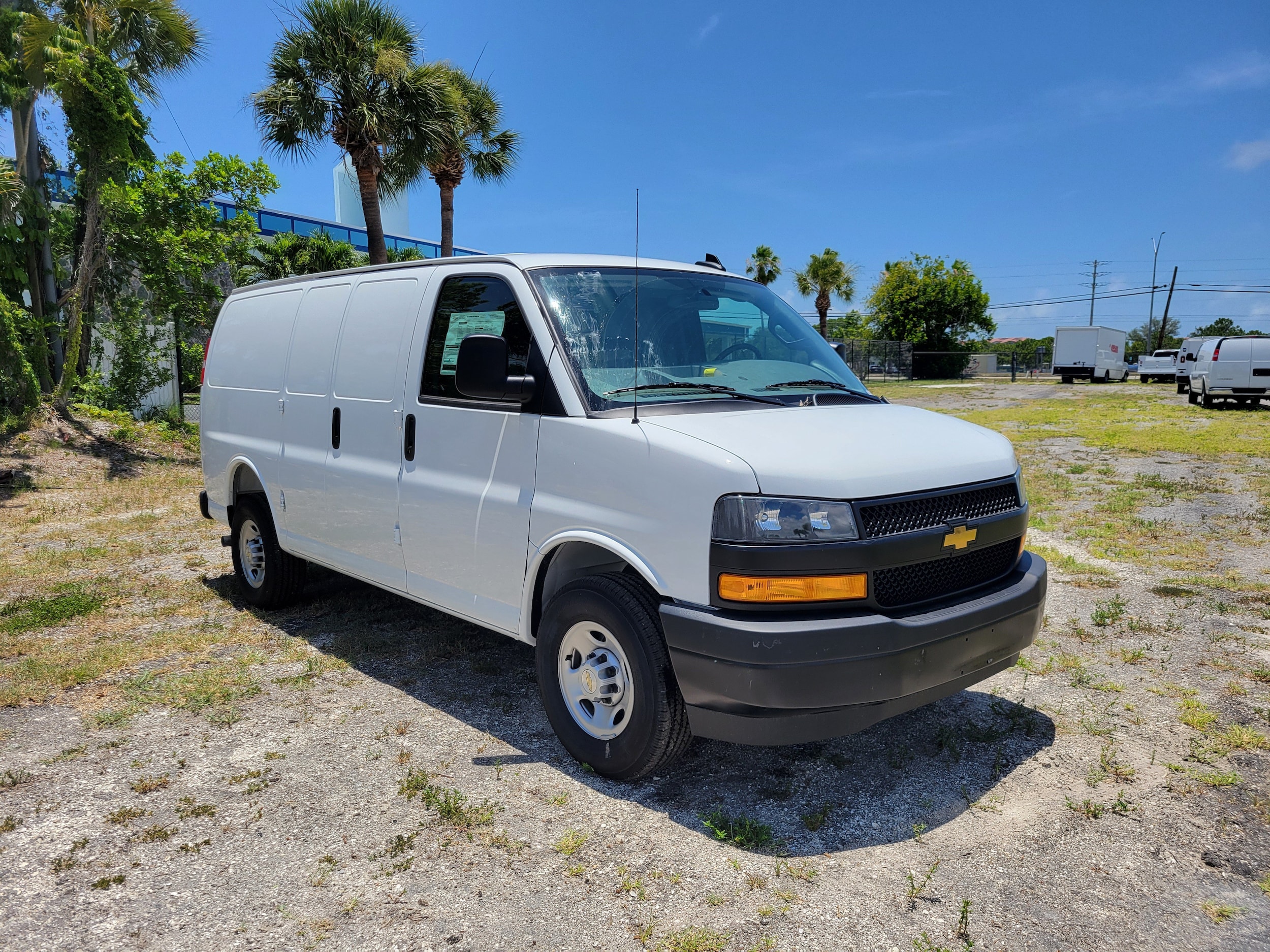 2025 Chevrolet Express Cargo