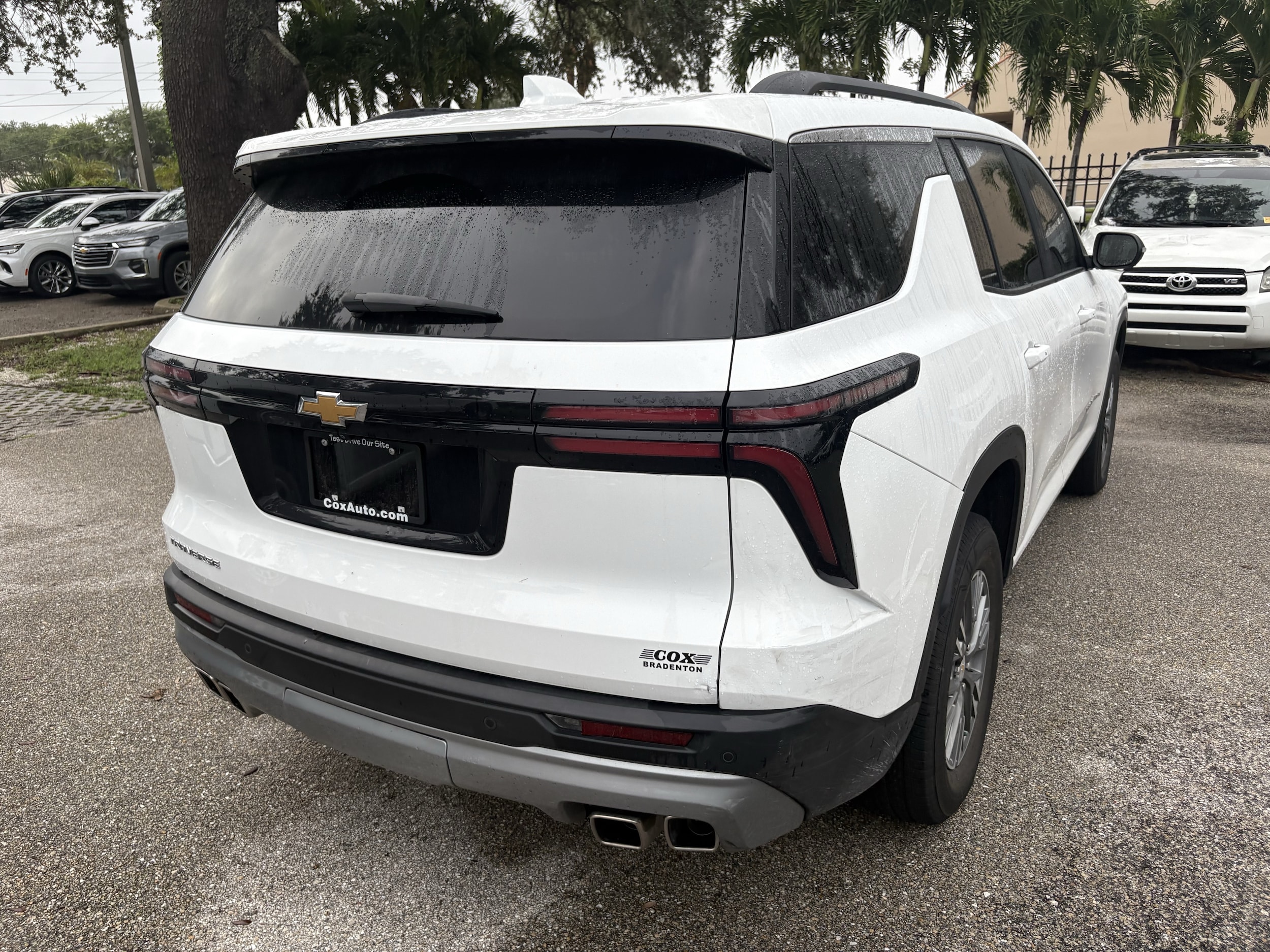 2025 Chevrolet Traverse LT - Photo 8