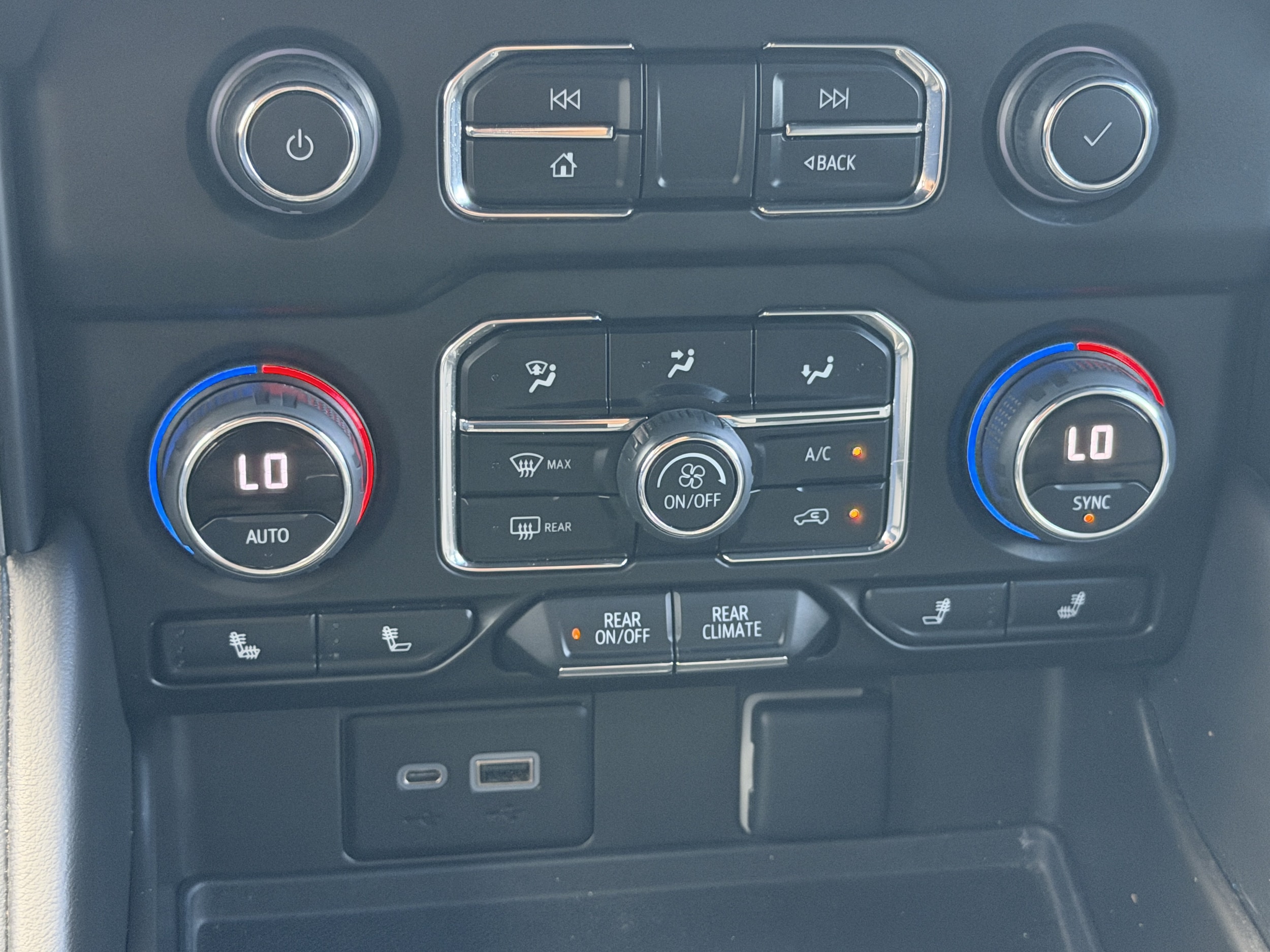 2023 Chevrolet Tahoe Z71 - Photo 29