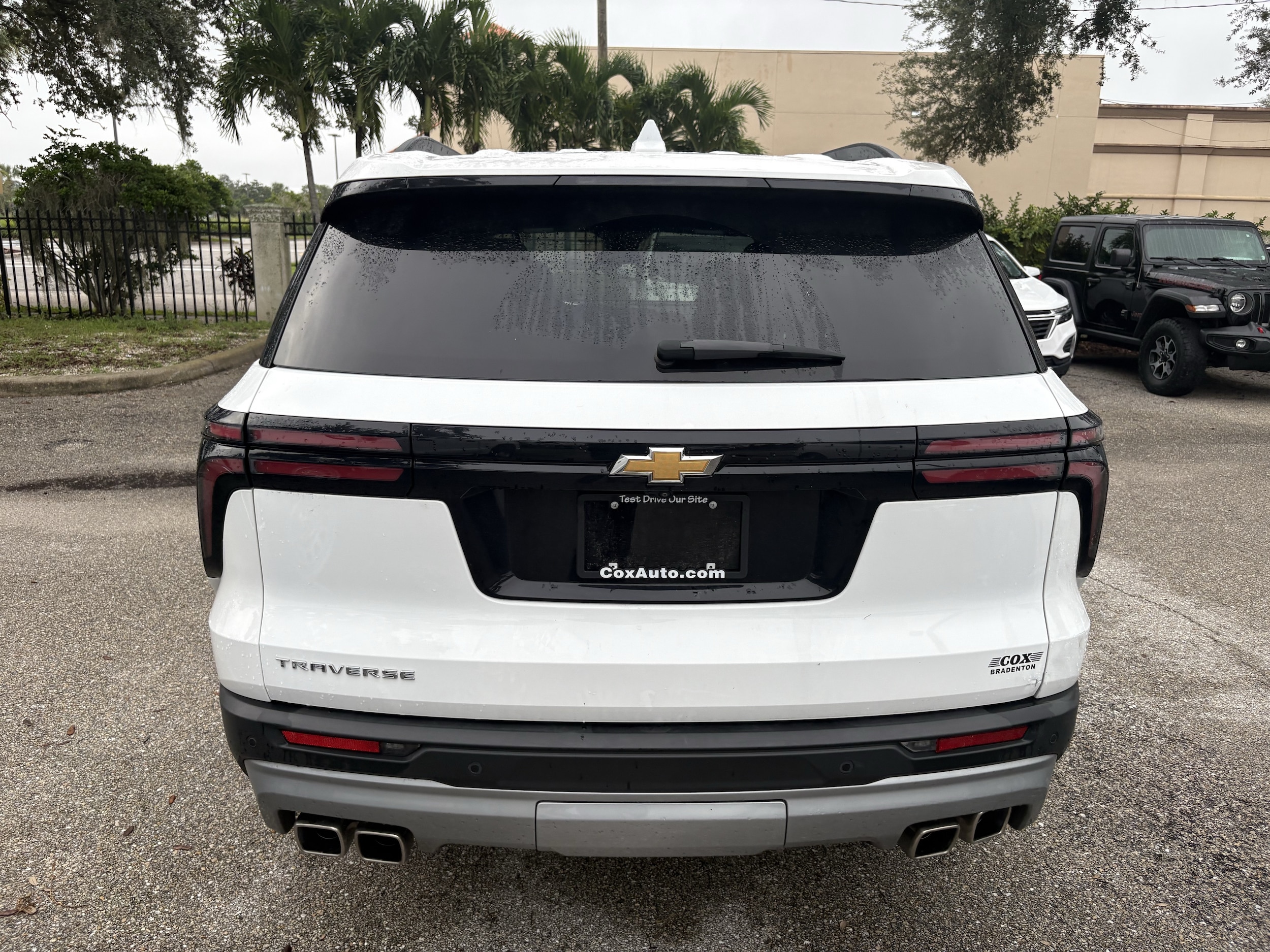 2025 Chevrolet Traverse LT - Photo 7