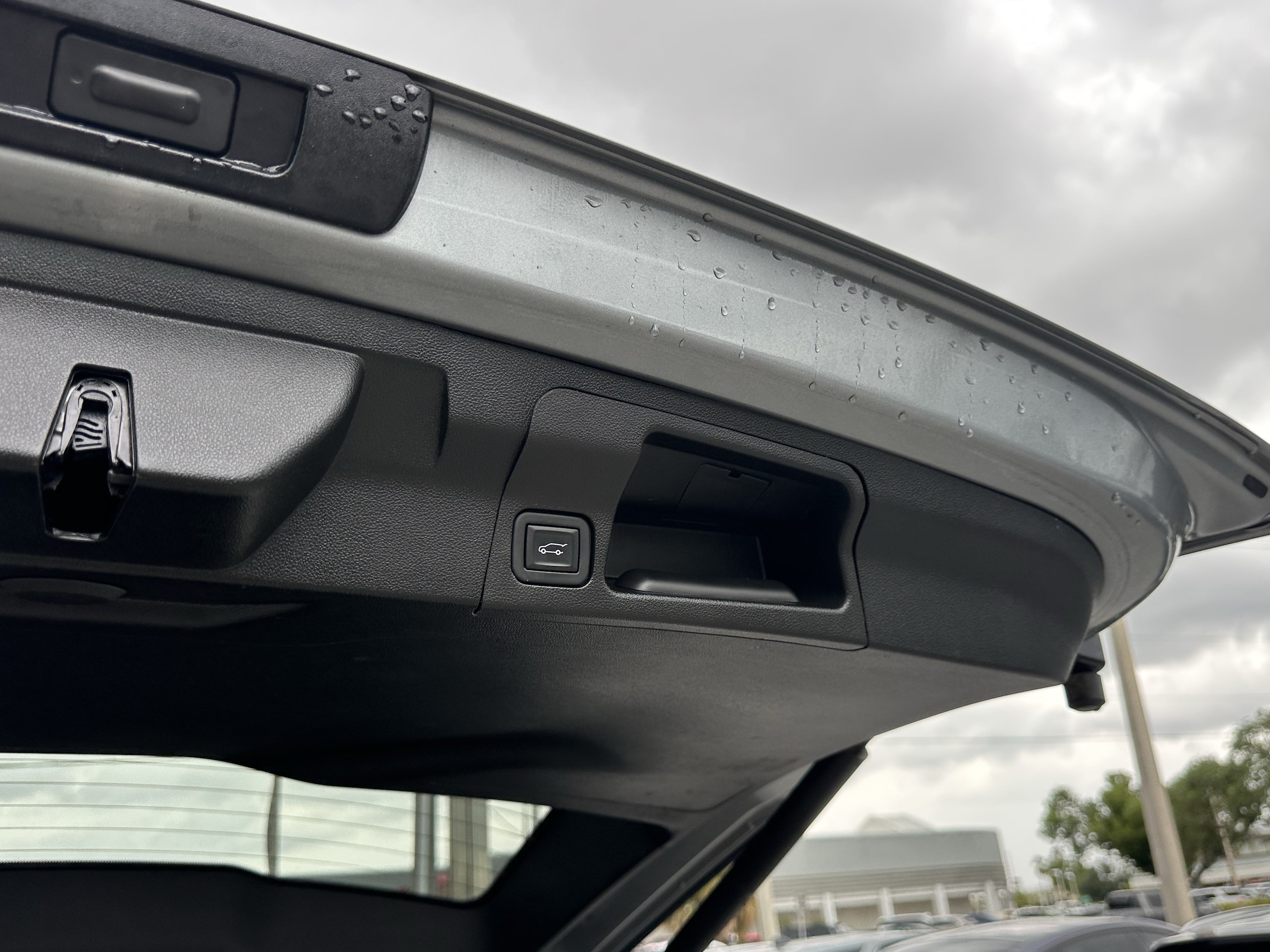2023 GMC Acadia SLT - Photo 11