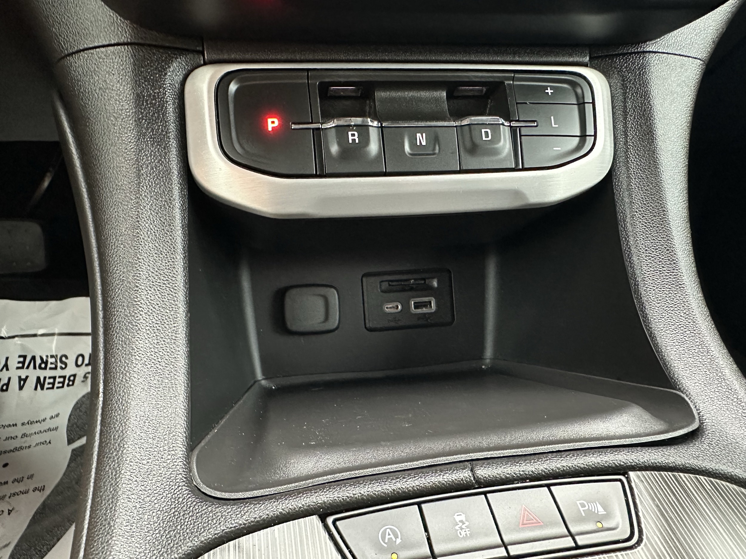 2023 GMC Acadia SLT - Photo 27