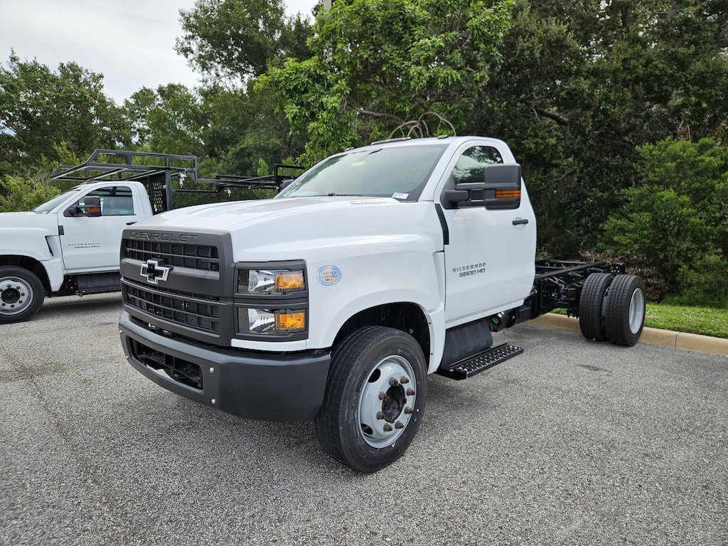 New 2024 Chevrolet Silverado 5500 HD Work Truck Truck