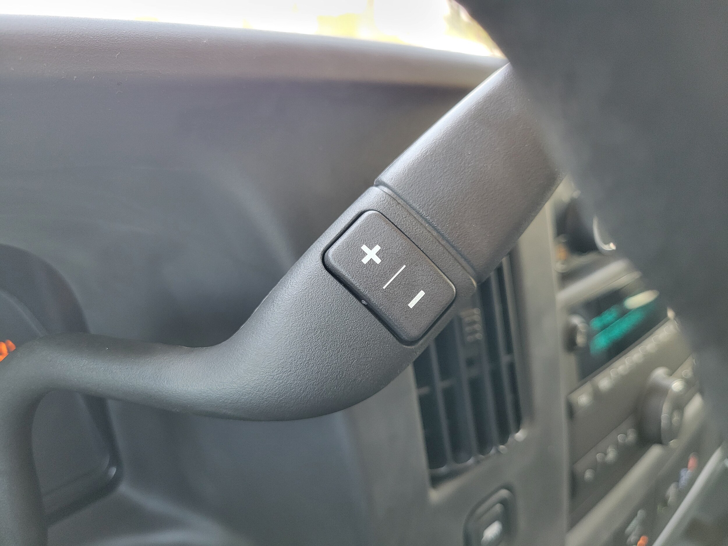 2025 Chevrolet Express Cargo Work Van - Photo 24
