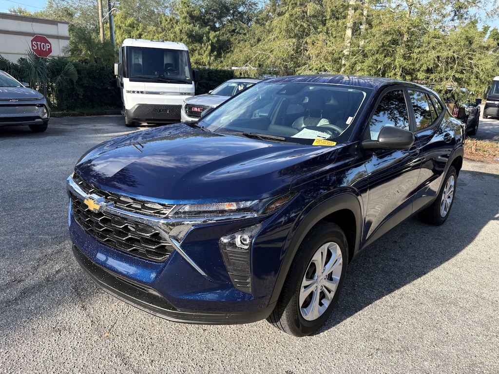 Used 2024 Chevrolet Trax LS SUV