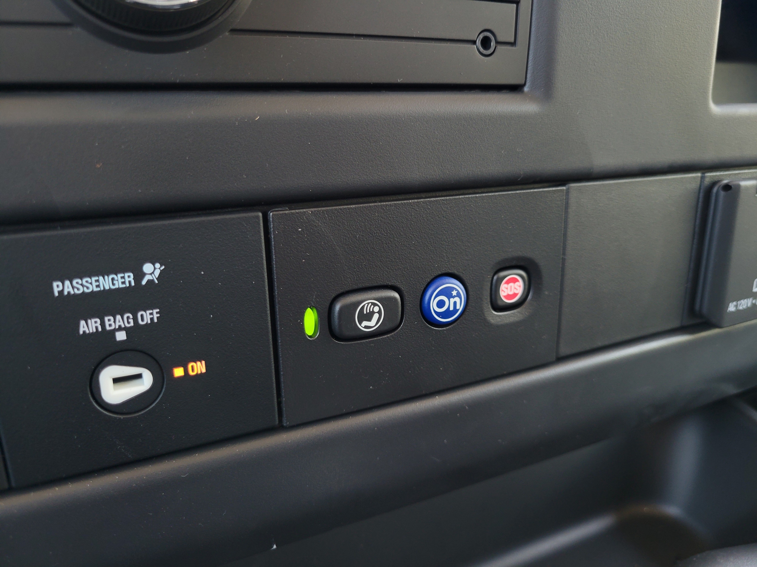2025 Chevrolet Express Cargo Work Van - Photo 18