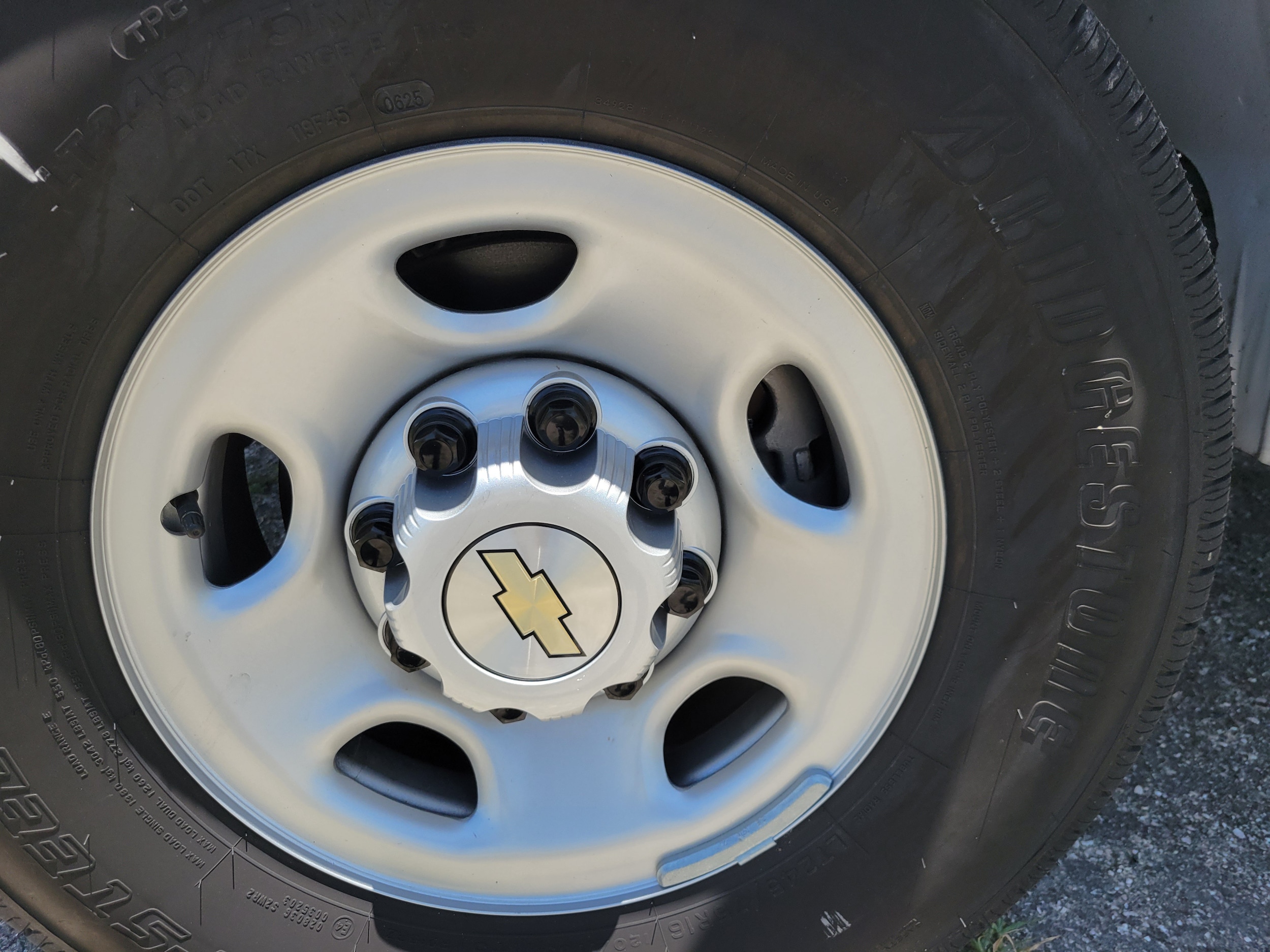 2025 Chevrolet Express Cargo Work Van - Photo 29