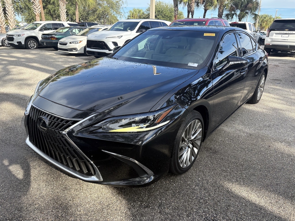 Used 2022 Lexus ES 350 Ultra Luxury Sedan