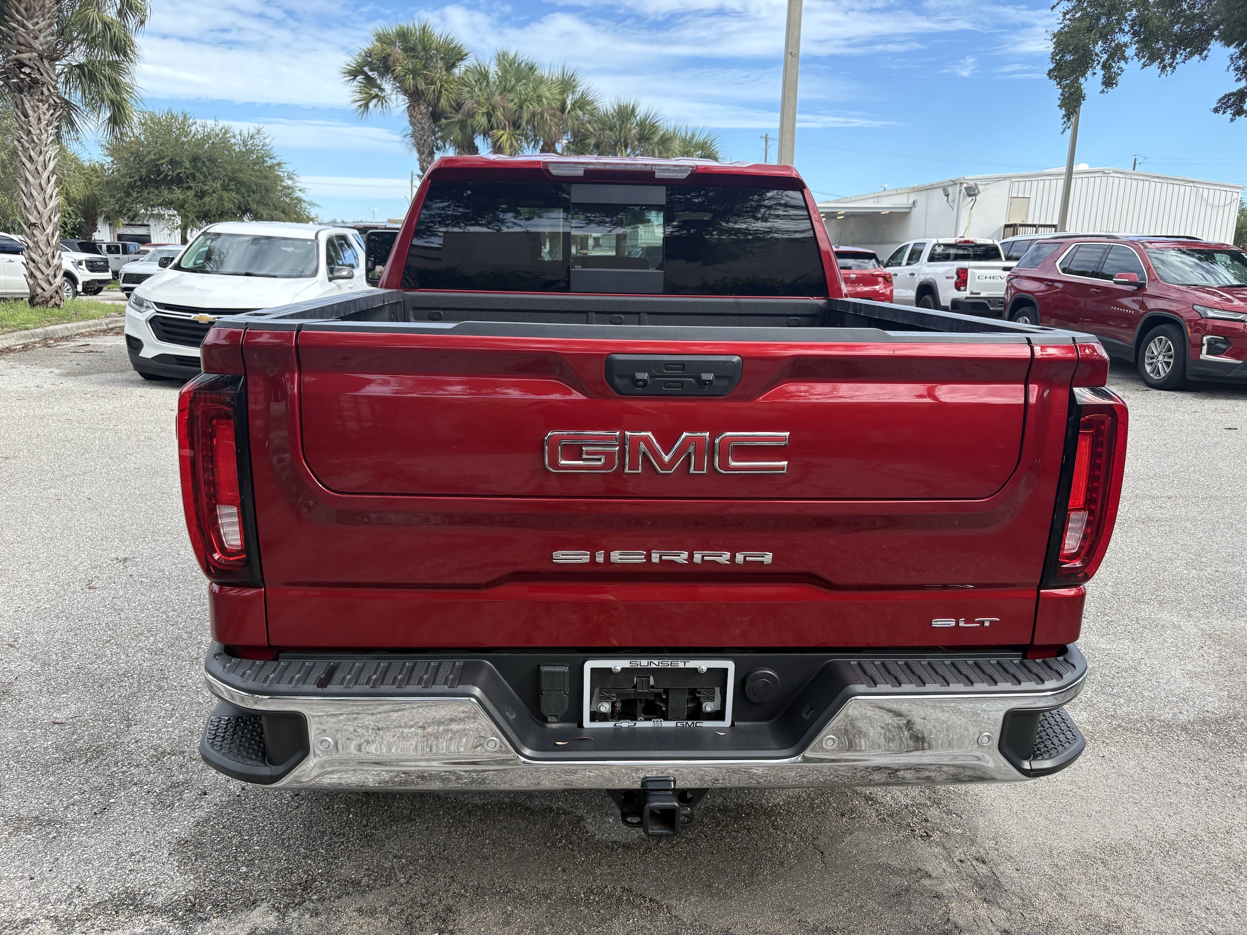 2025 GMC Sierra 1500 SLT - Photo 6