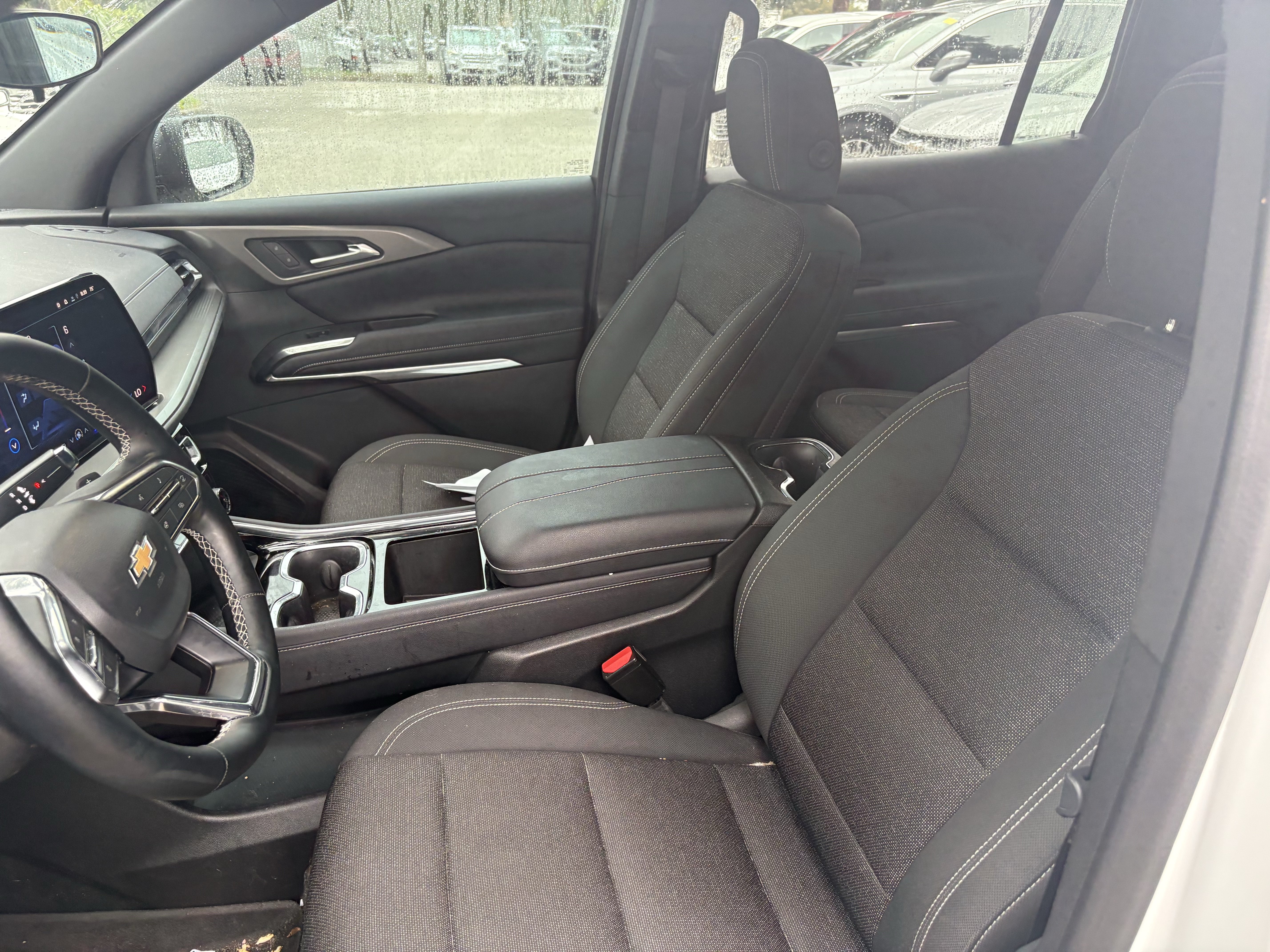 2025 Chevrolet Traverse LT - Photo 6