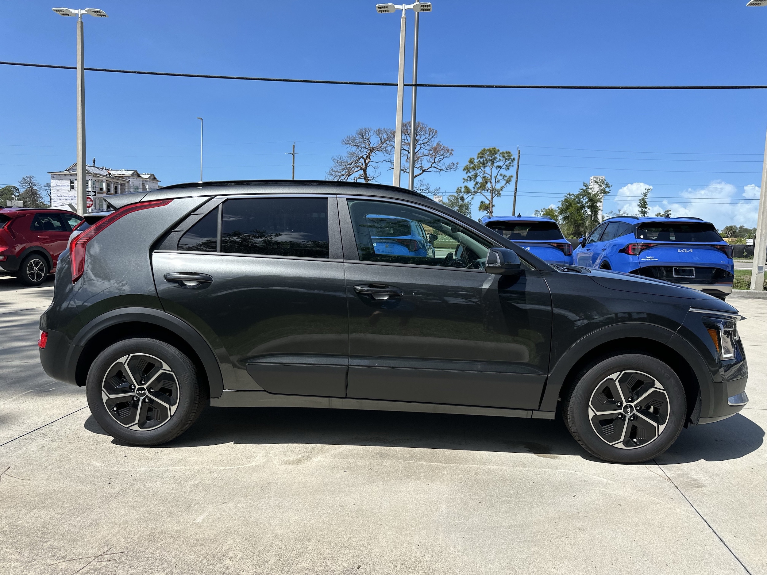 2026 Kia Niro EX - Photo 3