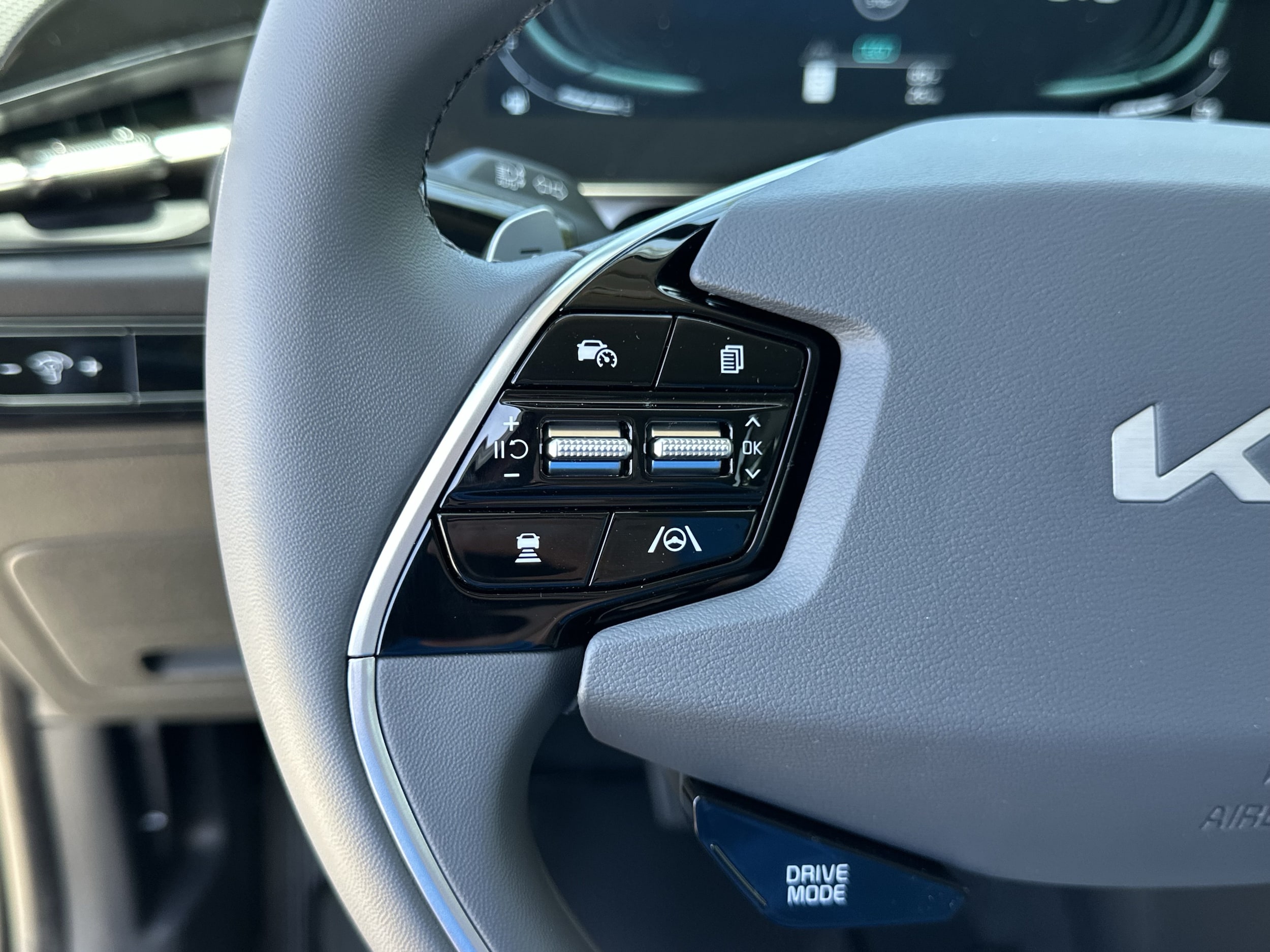2026 Kia Niro EX - Photo 30