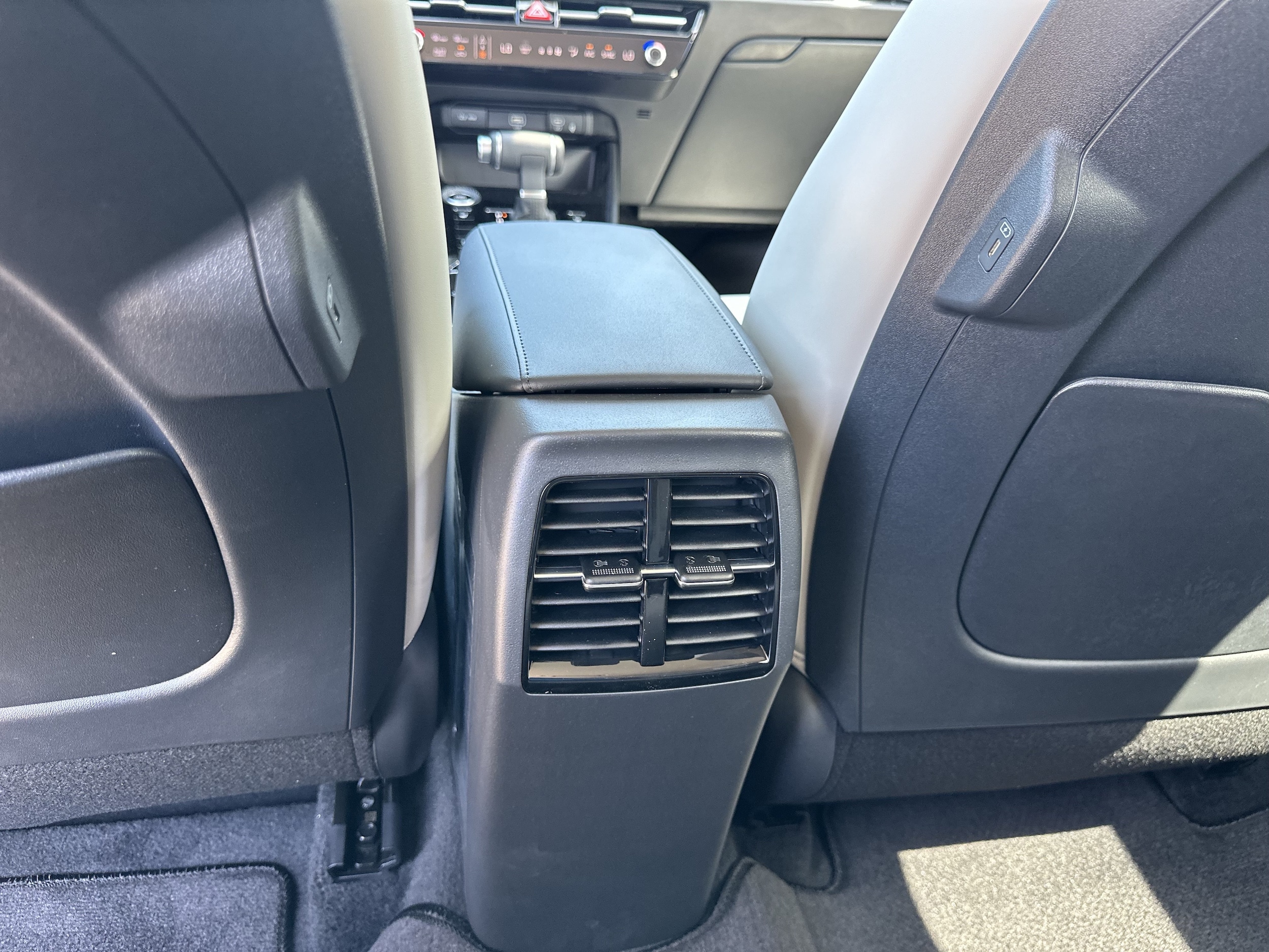 2026 Kia Niro EX - Photo 13
