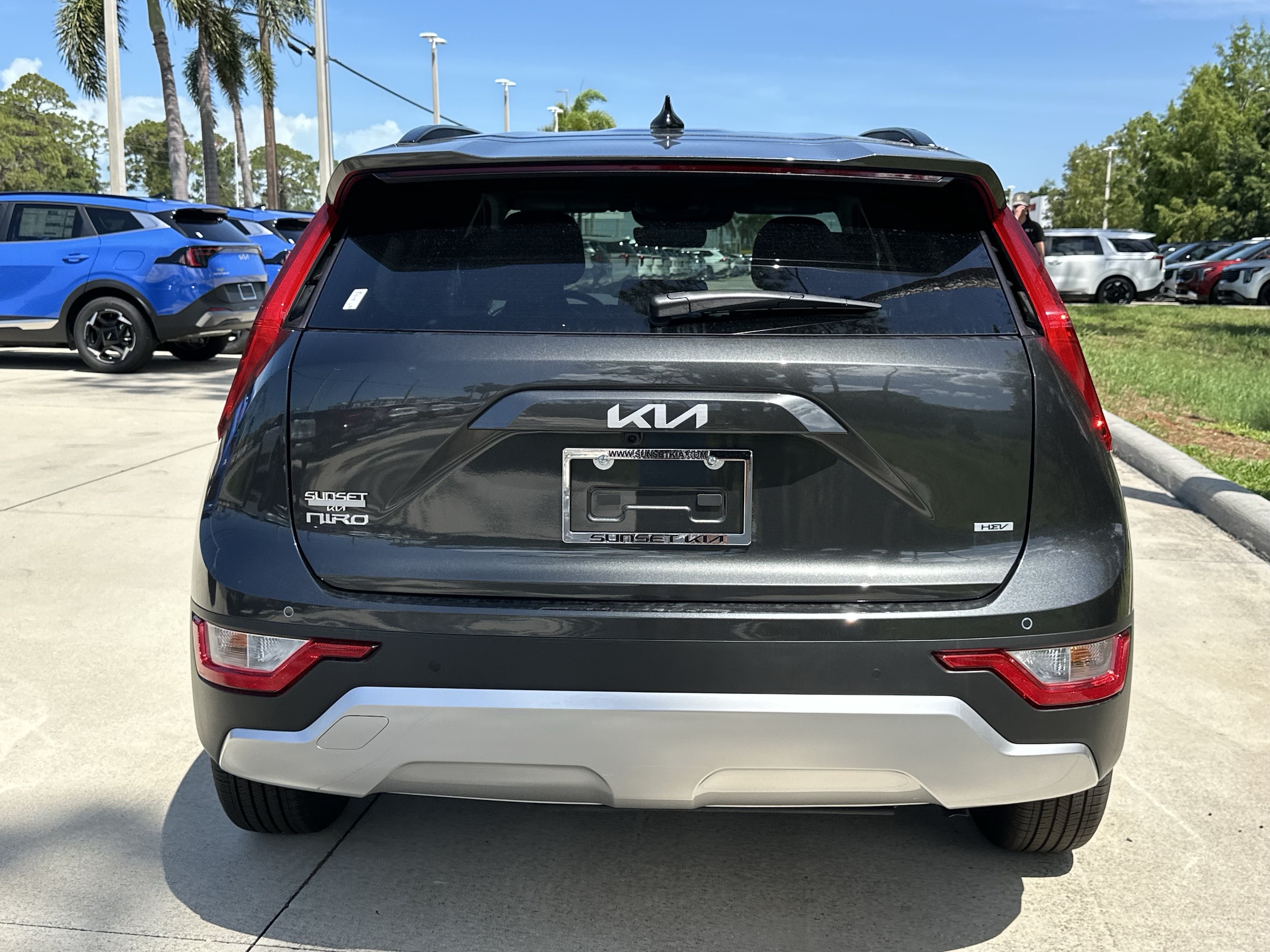 2026 Kia Niro EX - Photo 5