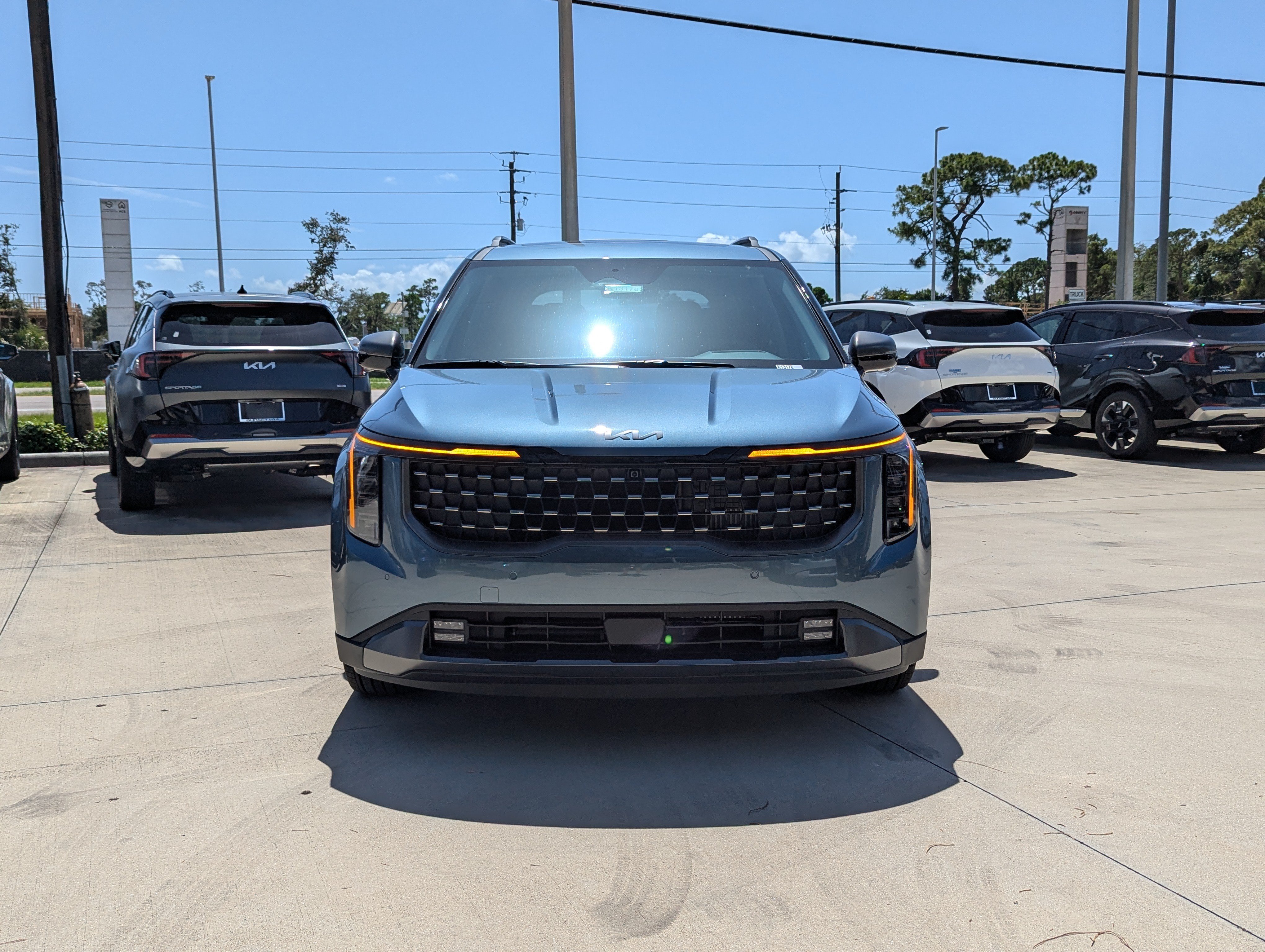 New 2027 Kia Carnival Hybrid SX Prestige Van Passenger Van