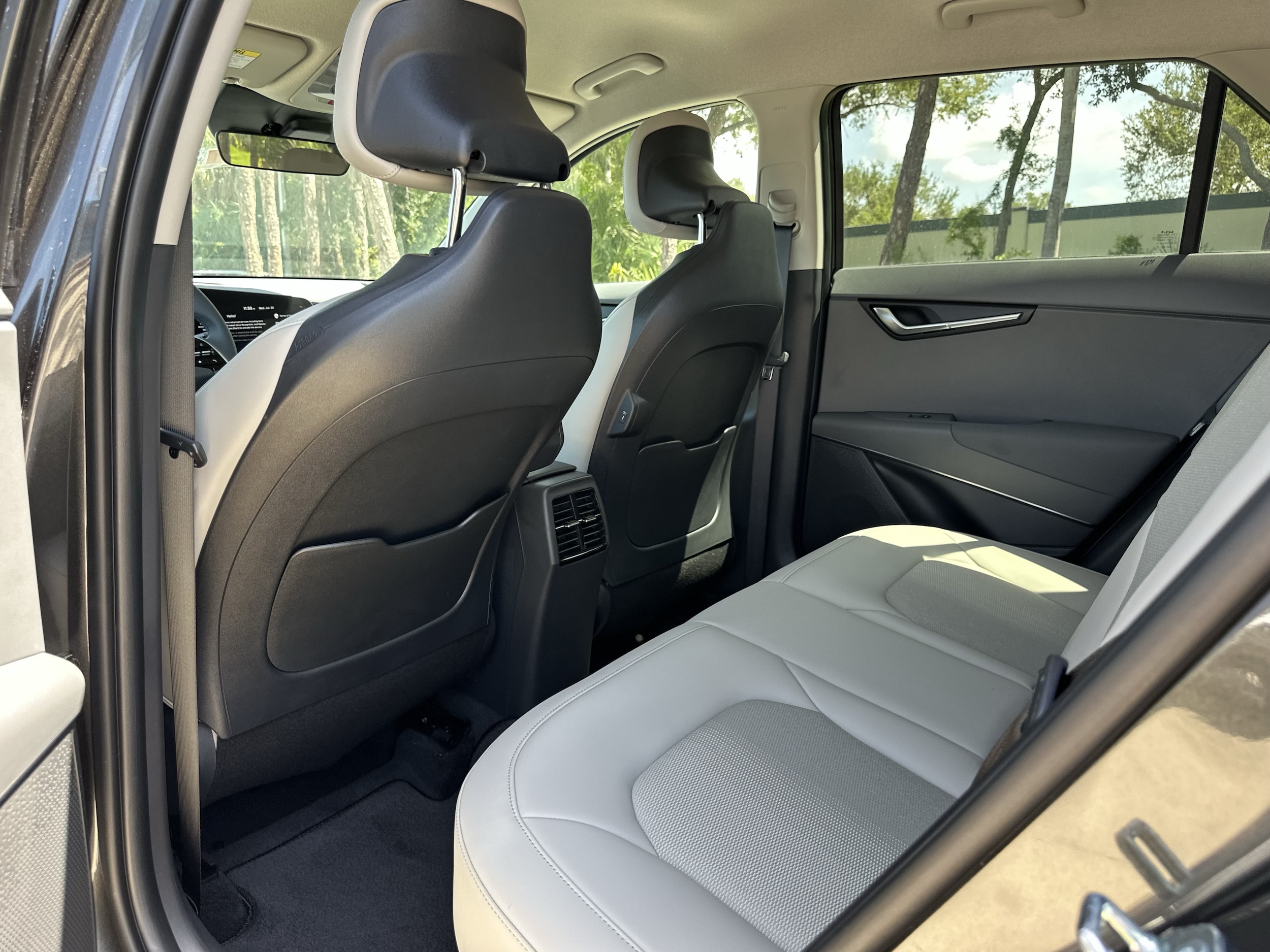 2026 Kia Niro EX - Photo 14