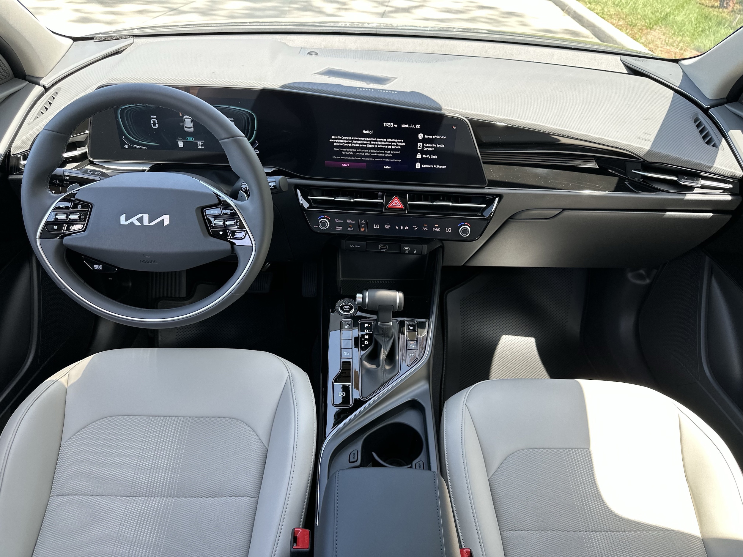 2026 Kia Niro EX - Photo 9