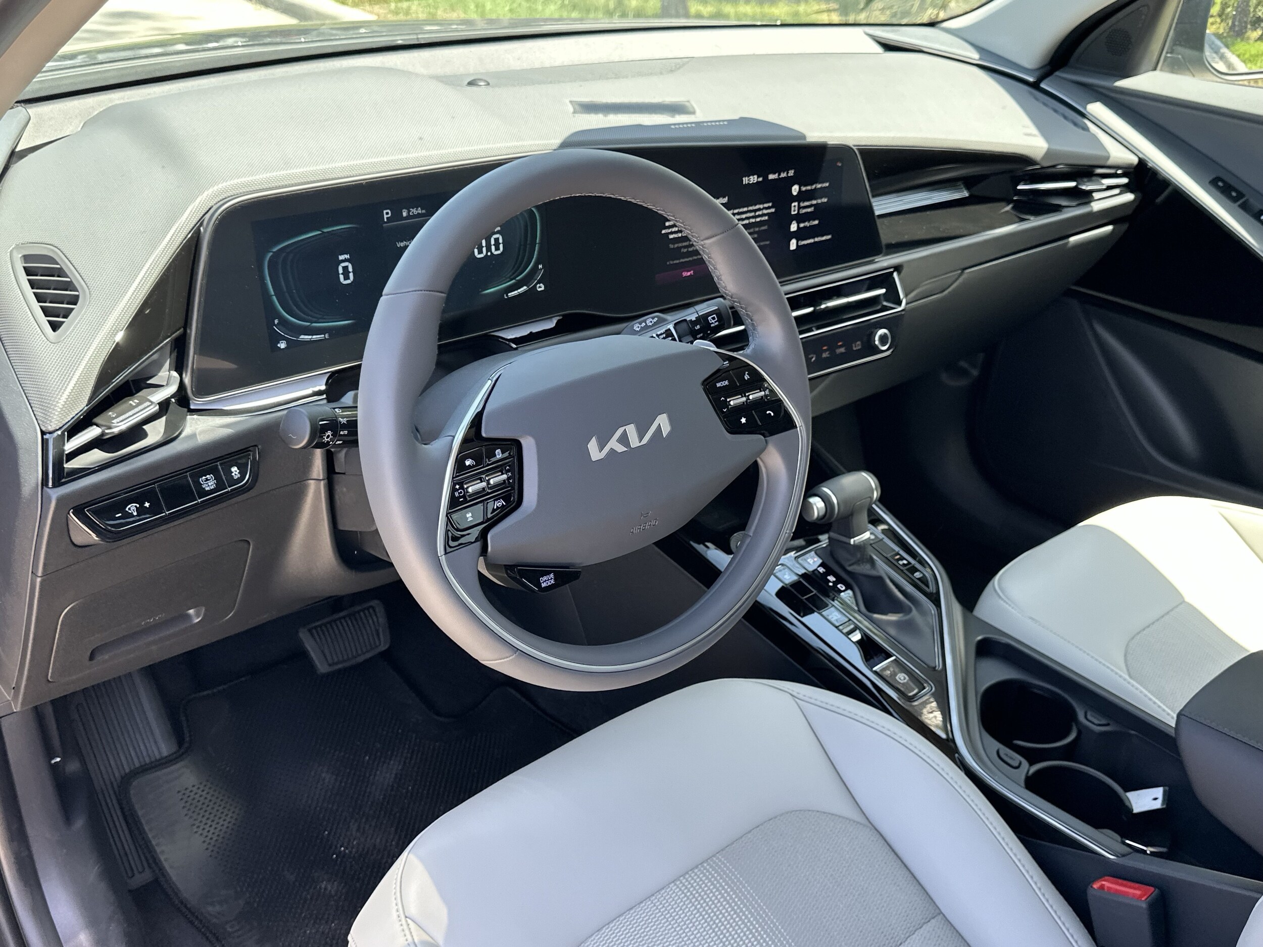 2026 Kia Niro EX - Photo 16