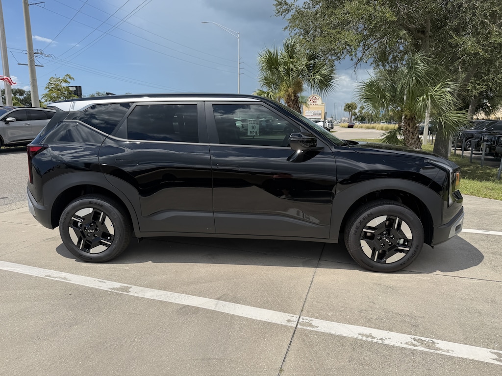 New 2027 Kia Seltos LX SUV