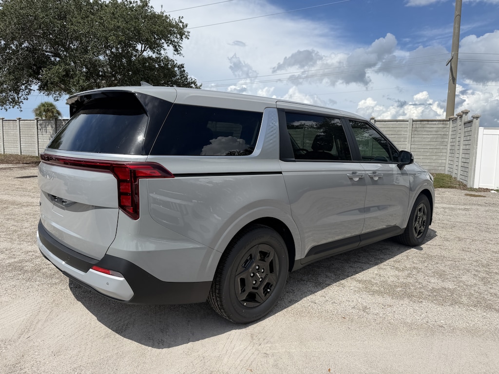New 2027 Kia Carnival LXS Van Passenger Van