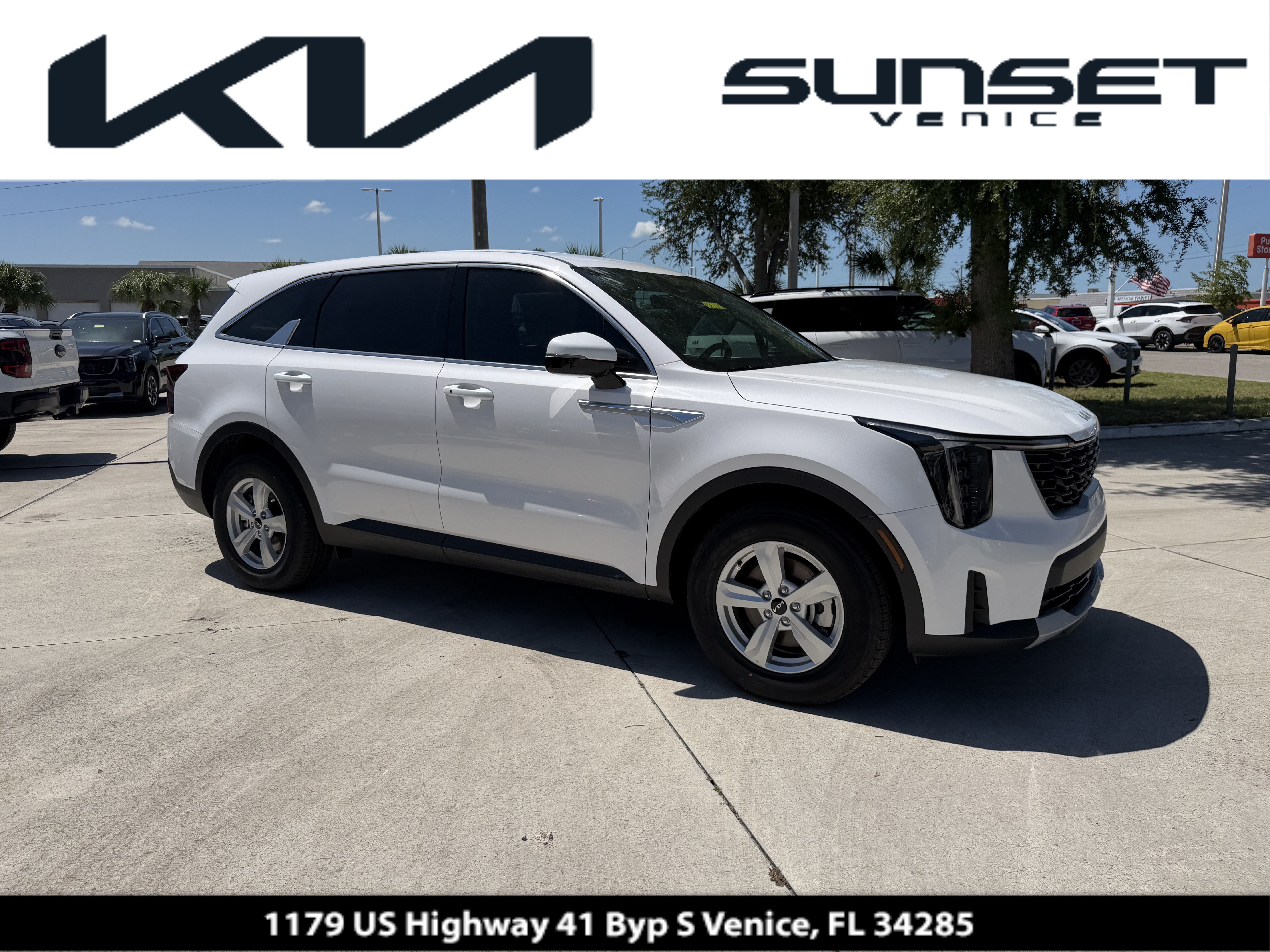 2026 Kia Sorento LX SUV