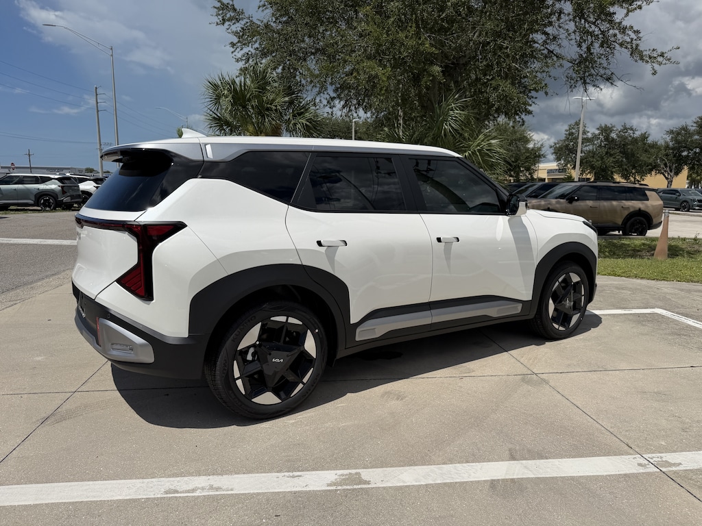 New 2027 Kia Seltos S SUV