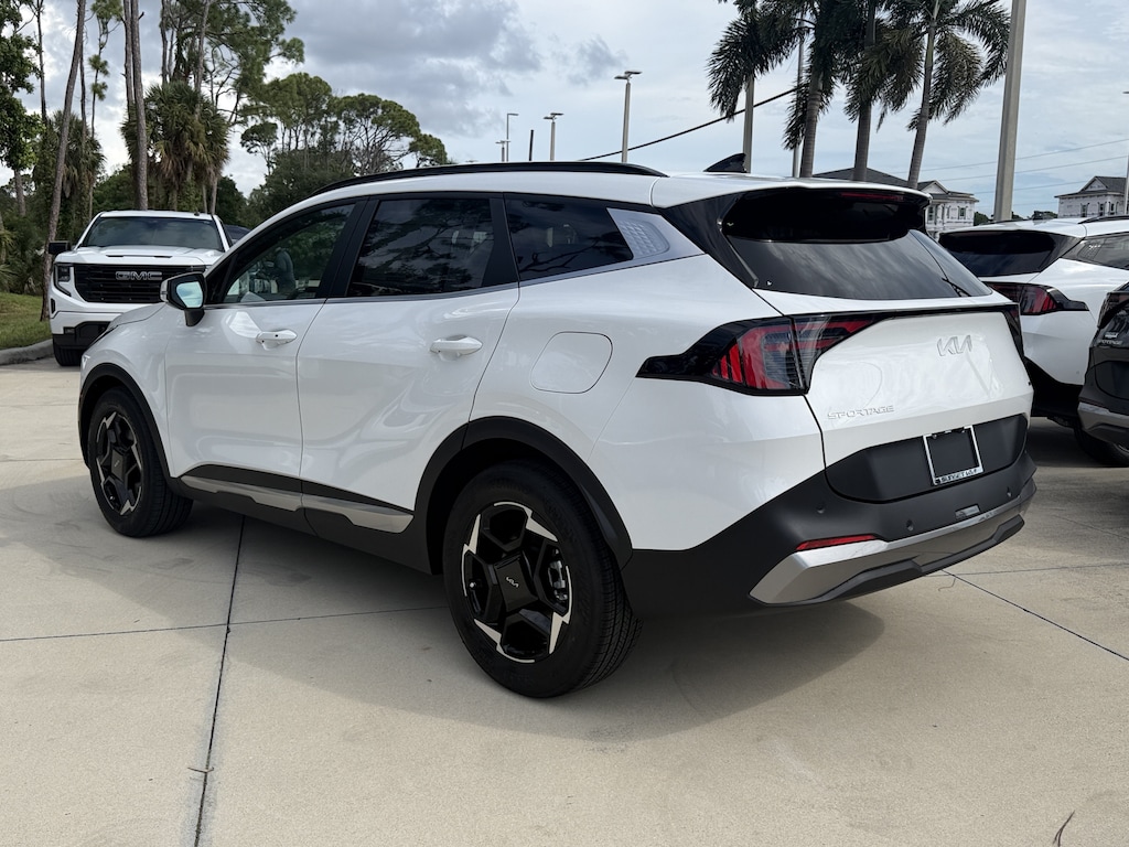 New 2027 Kia Sportage Hybrid EX SUV