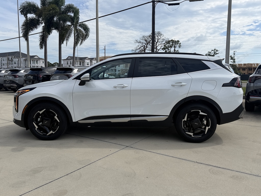 New 2027 Kia Sportage Hybrid EX SUV