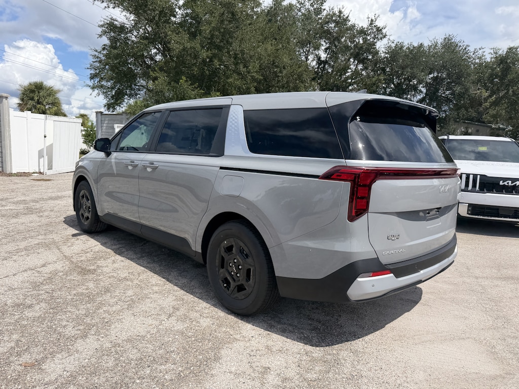 New 2027 Kia Carnival LXS Van Passenger Van
