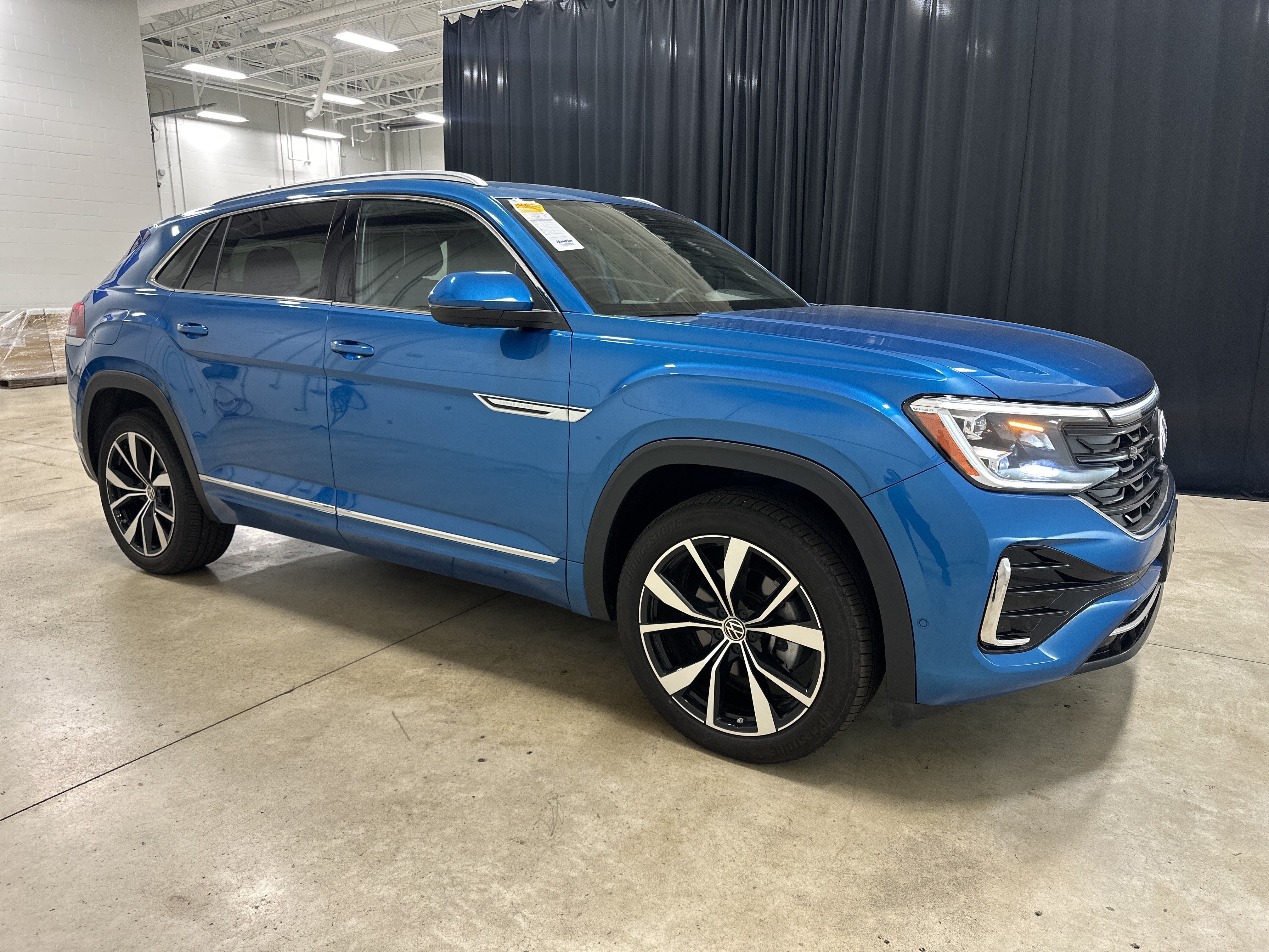 Used 2024 Volkswagen Atlas Cross Sport 2.0T SEL Premium R-Line SUV