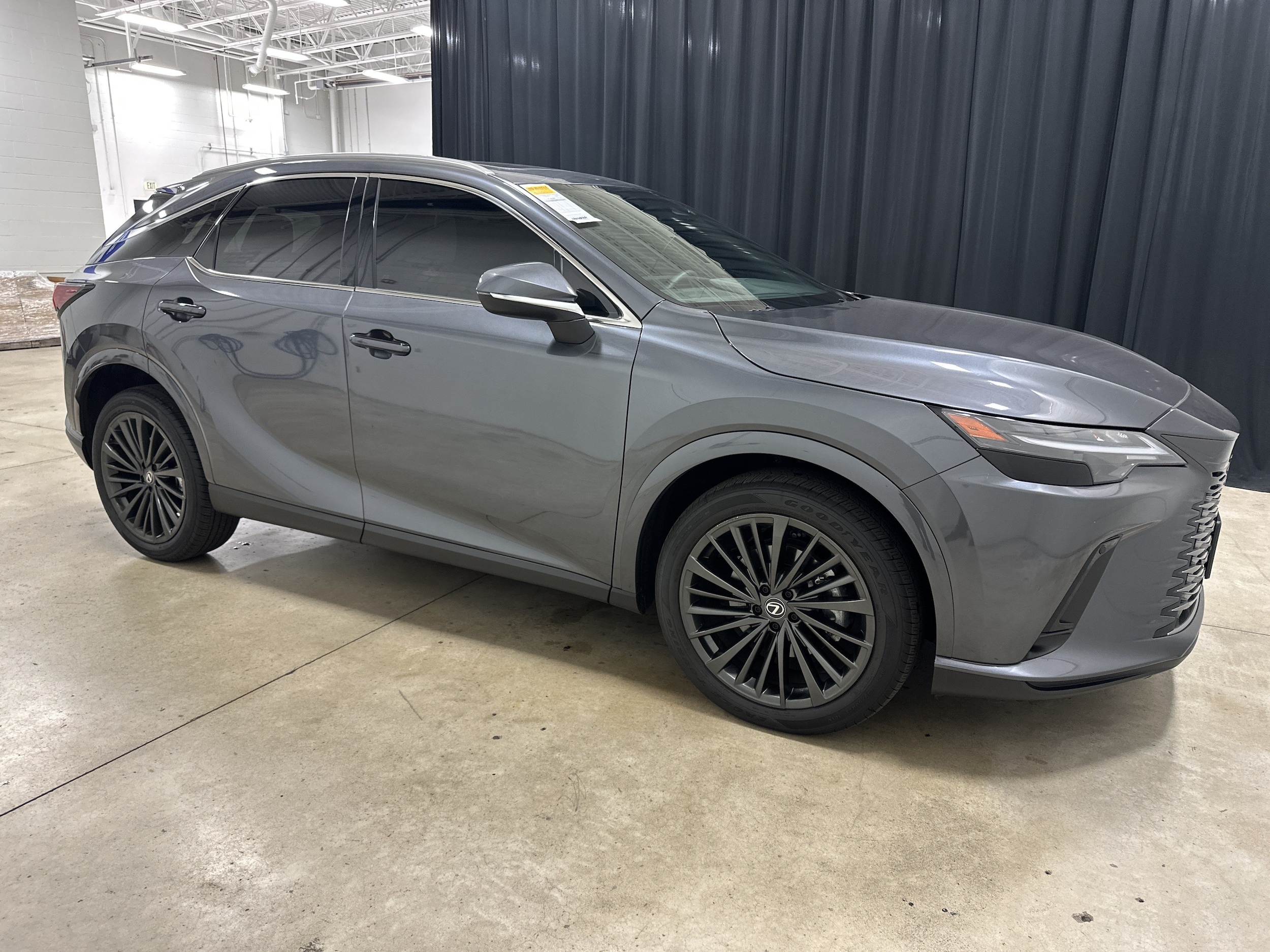 Used 2025 Lexus RX 350 with VIN 2T2BAMCA0SC118913 for sale in Kansas City