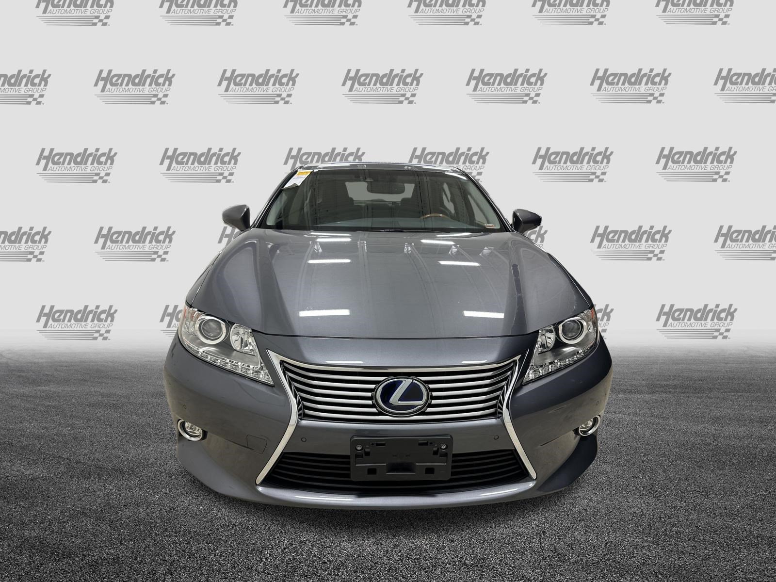 Used 2014 Lexus ES 300h Hybrid Sedan