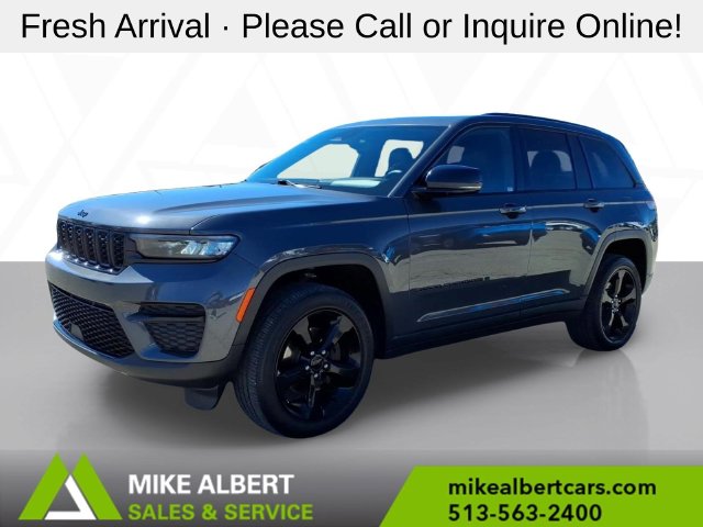 Used 2022 Jeep Grand Cherokee Altitude SUV